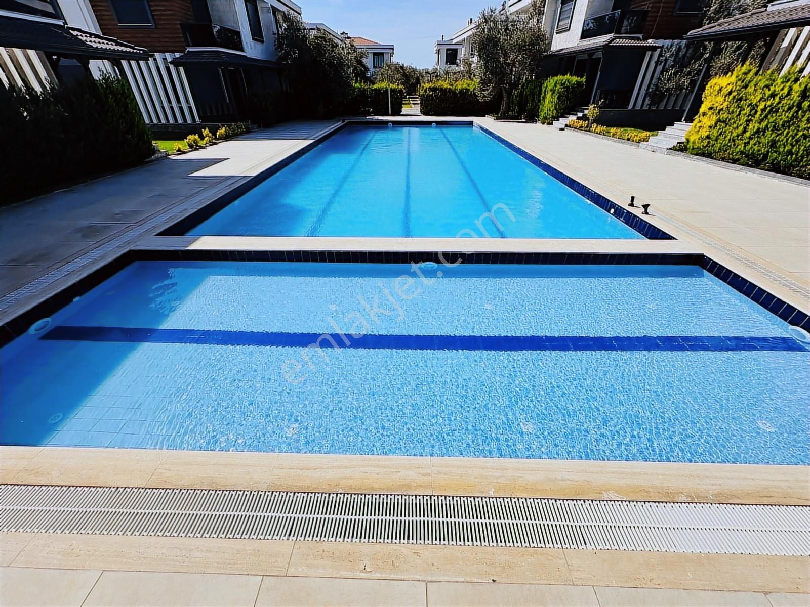 Kostak Gayrimenkul'den Güre'de Havuzlu Sitede Ultralüx 3+1 Villa