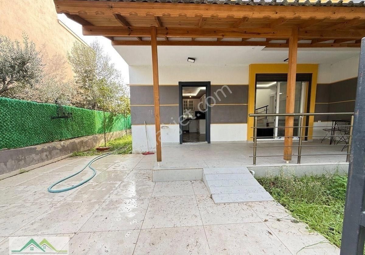 Seferihisar Doğanbey’de Satılık 3 + 1 Sıfır Geniş Bahçeli Villa Yazlık - Görsel 2