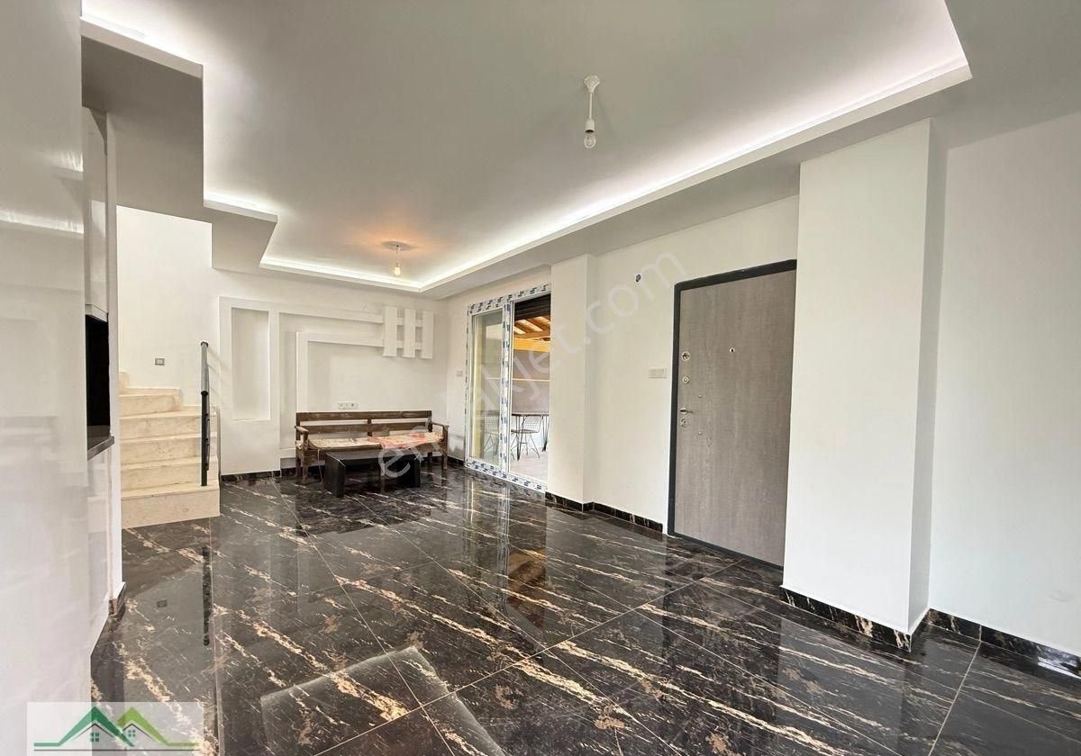 Seferihisar Doğanbey’de Satılık 3 + 1 Sıfır Geniş Bahçeli Villa Yazlık - Görsel 6