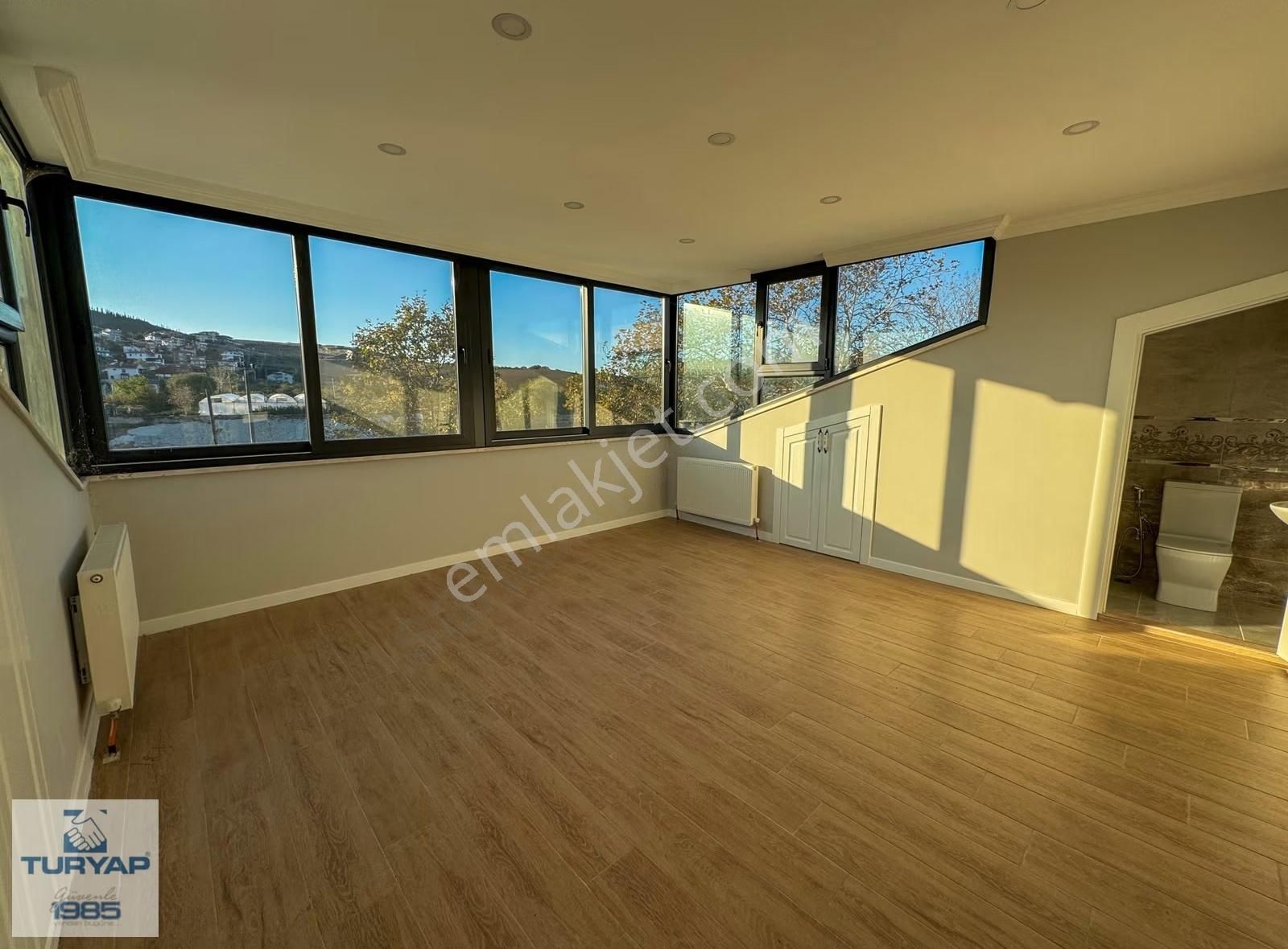 Yalova'nın Merkezinde Kiralık Çatı Katı Dubleks Daire