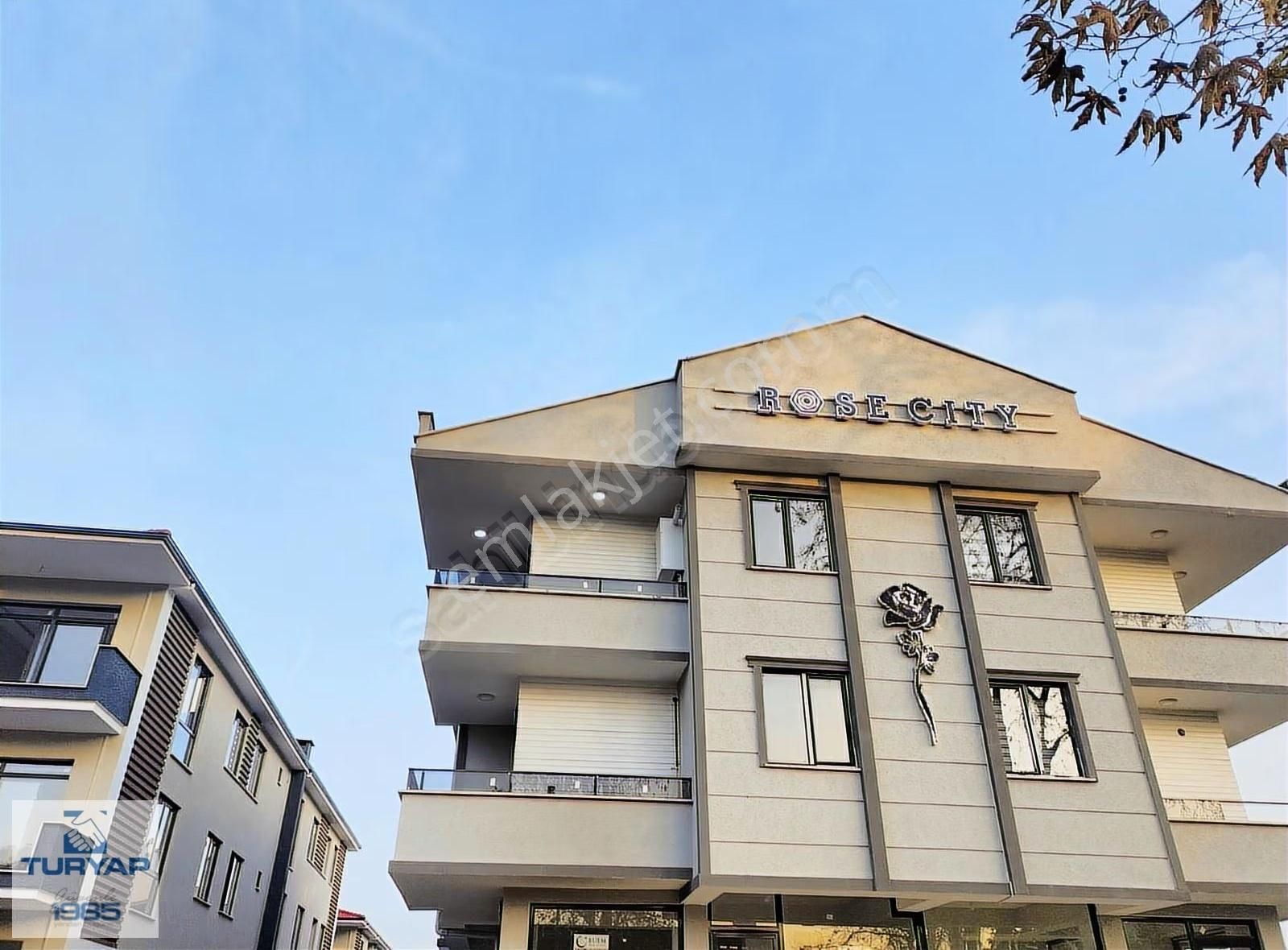 Yalova Kadıköy Çınarlı Yola Cephe Daire - Görsel 11