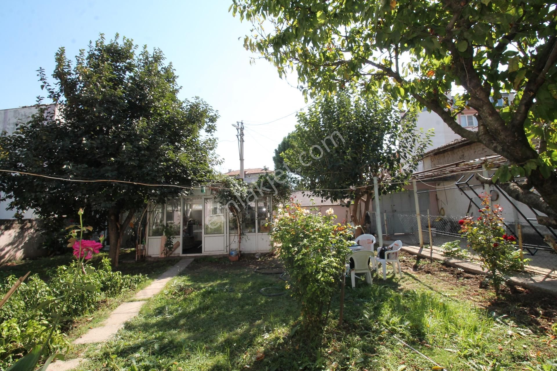 Balıkesir Kepsut Merkezde Müstakil Bahçeli Satılık Ev - Görsel 31