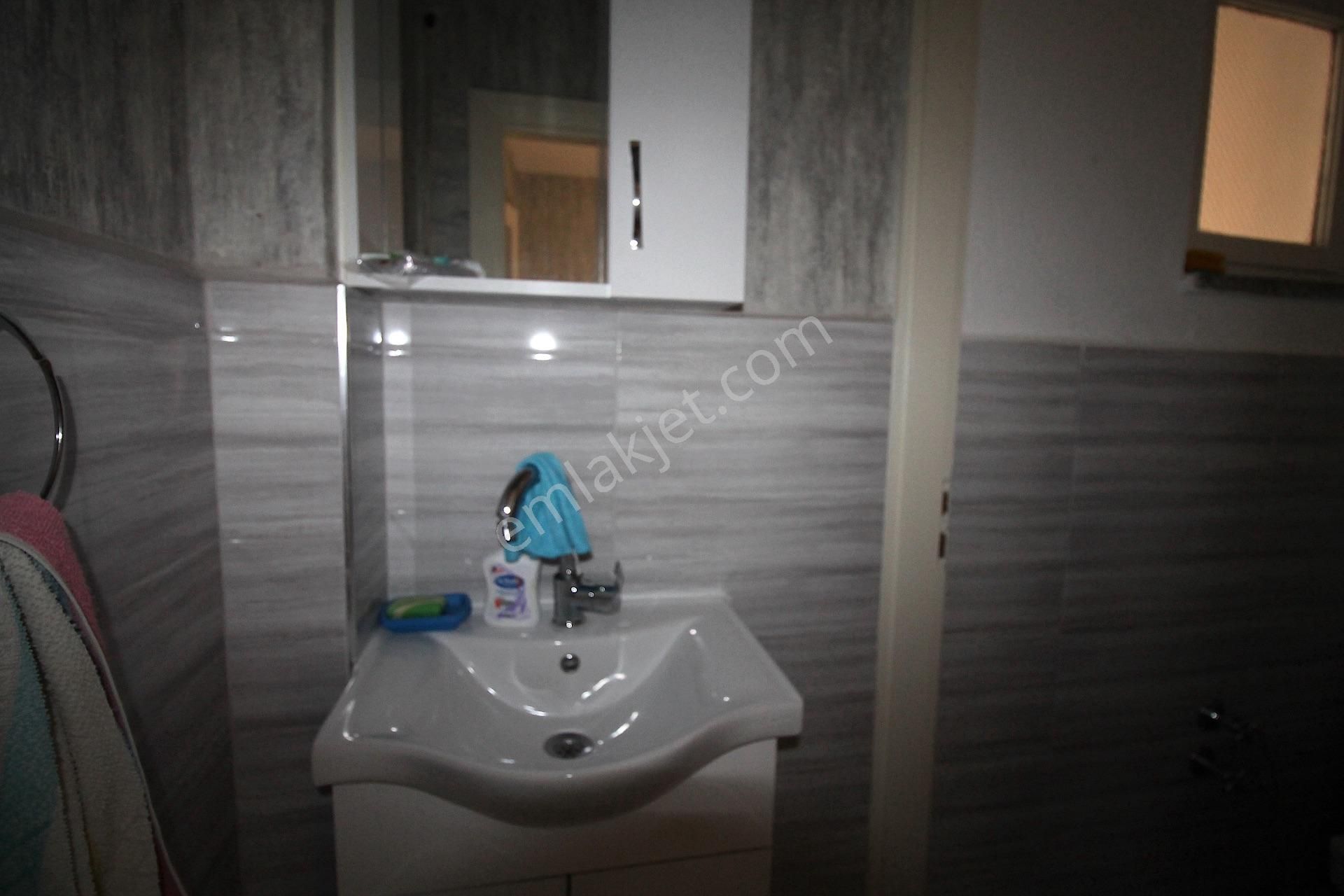 Balıkesir Kepsut Merkezde Müstakil Bahçeli Satılık Ev - Görsel 9