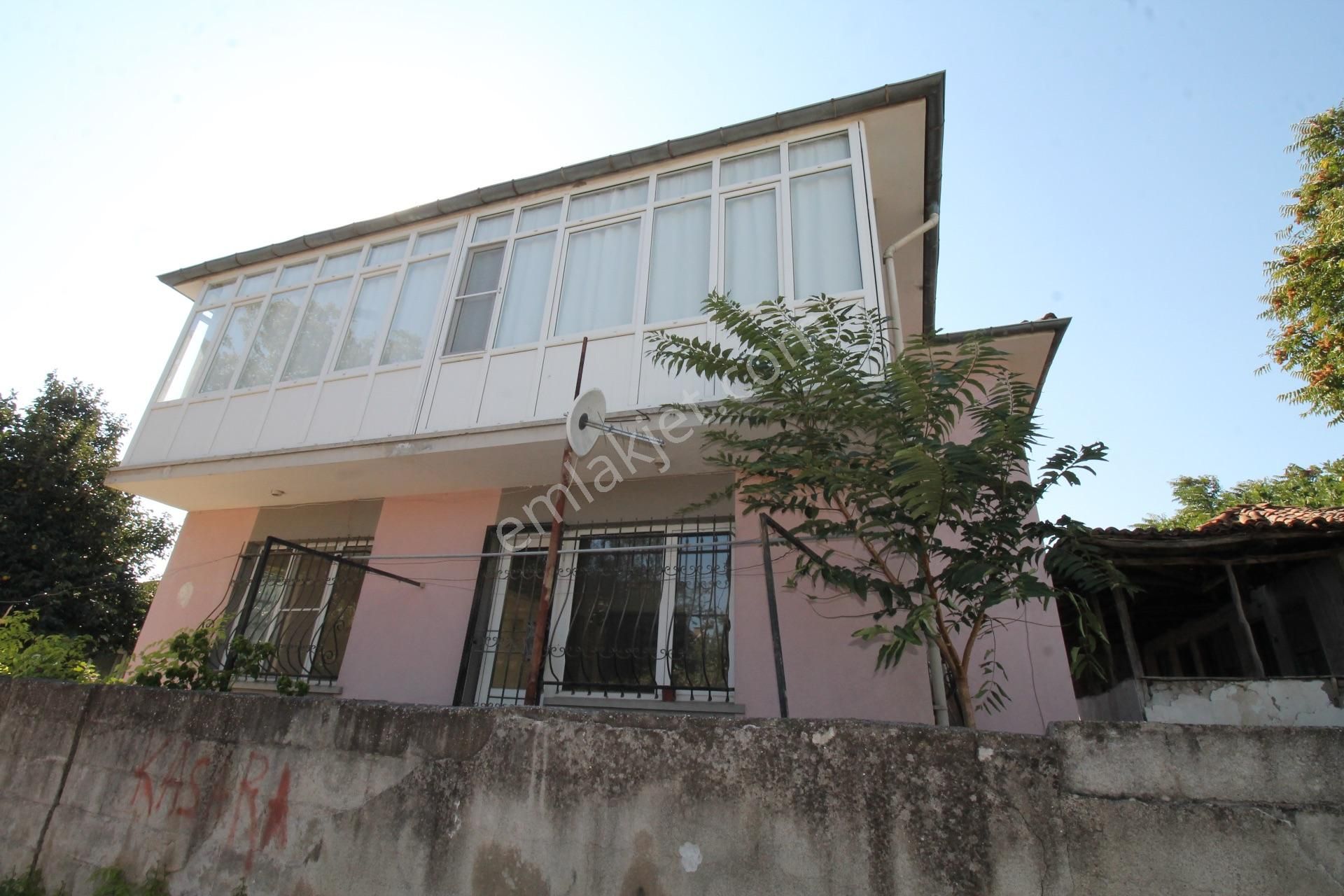 Balıkesir Kepsut Merkezde Müstakil Bahçeli Satılık Ev - Görsel 36