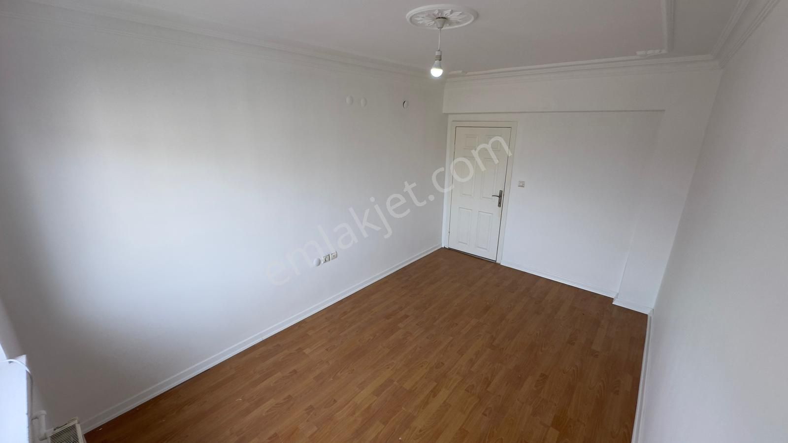 Sincan Yenikentte Çift Balkonlu Merkezi Konumda Fırsat Uygun Fiyatta Ara Katta 3+1 Daire - Görsel 28