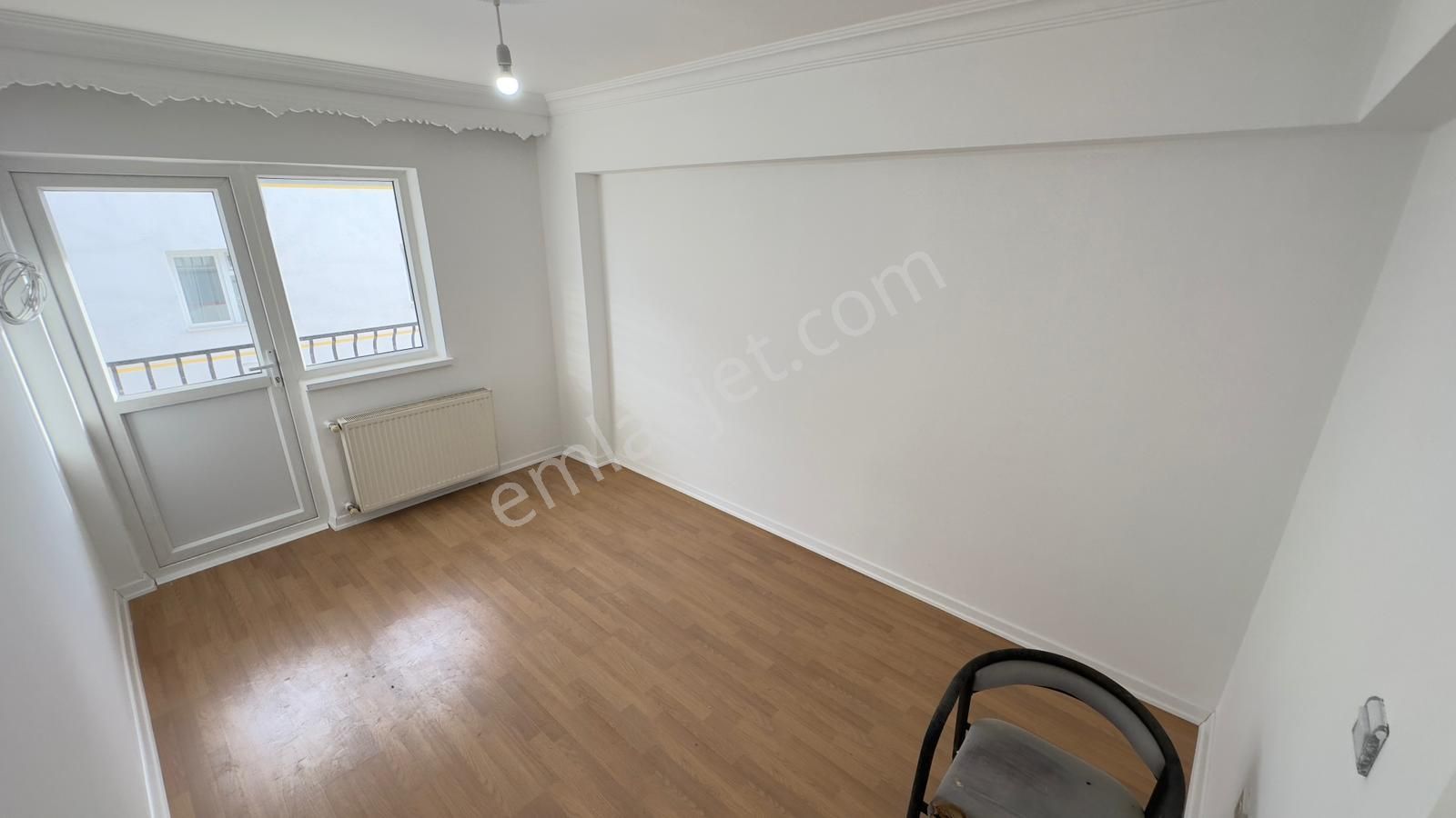 Sincan Yenikentte Çift Balkonlu Merkezi Konumda Fırsat Uygun Fiyatta Ara Katta 3+1 Daire - Görsel 27