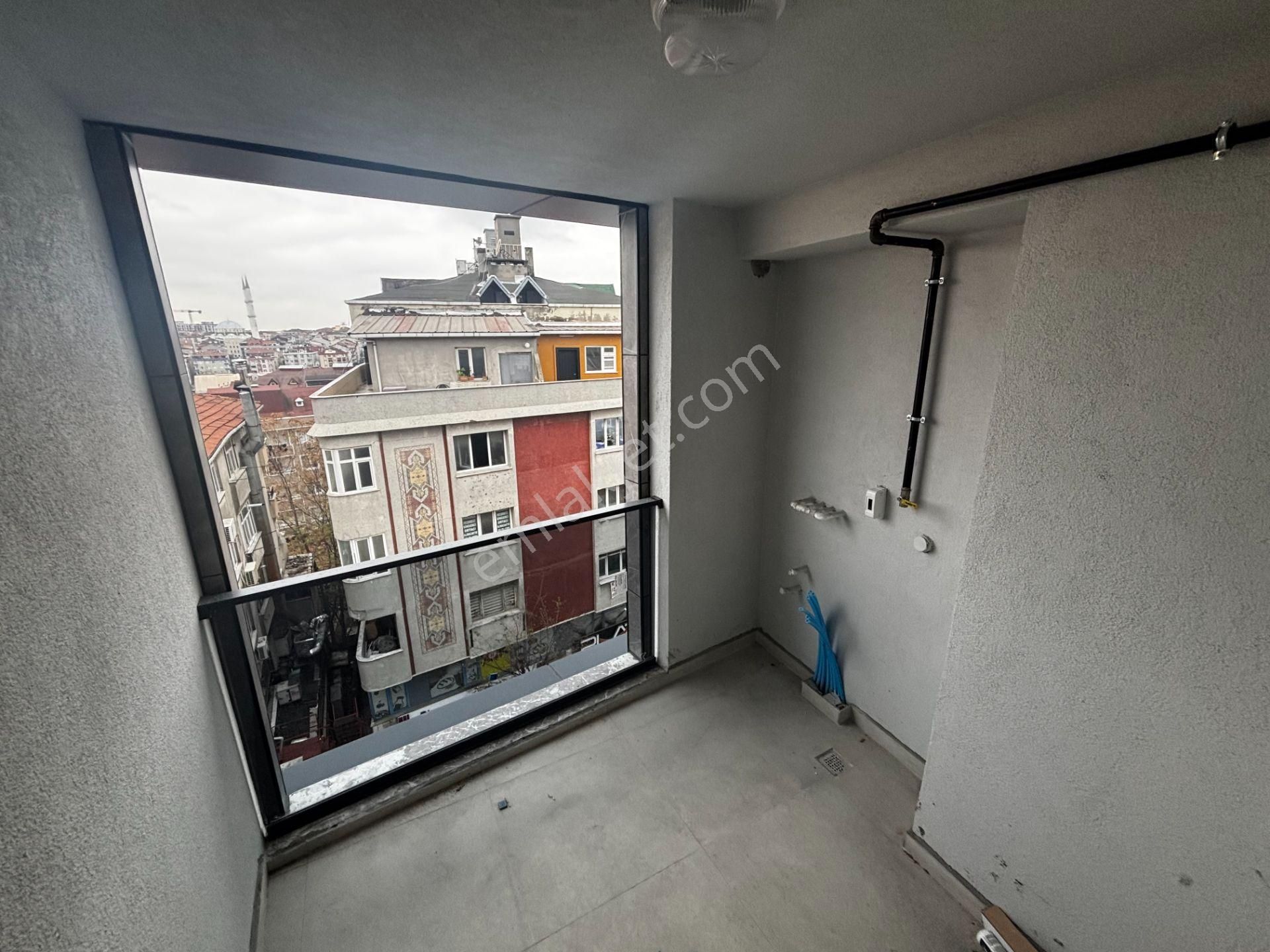 Next Housedan Mahmutbey Caddesin'de Sıfır 2+1 Premium Daire - Görsel 8