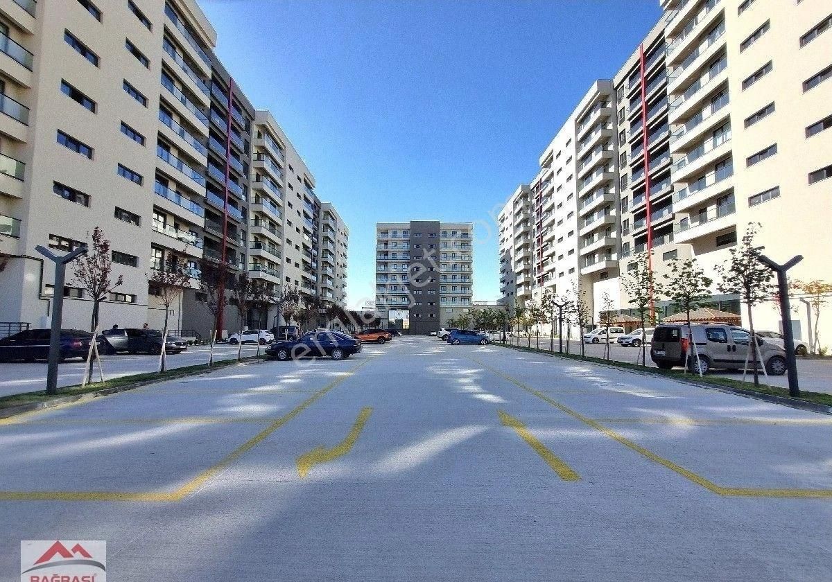 Bordo Prestij'de -4+1 Büyük Tip- 7.kat Ebeveyn Banyolu 3-balkonlu - Görsel 10