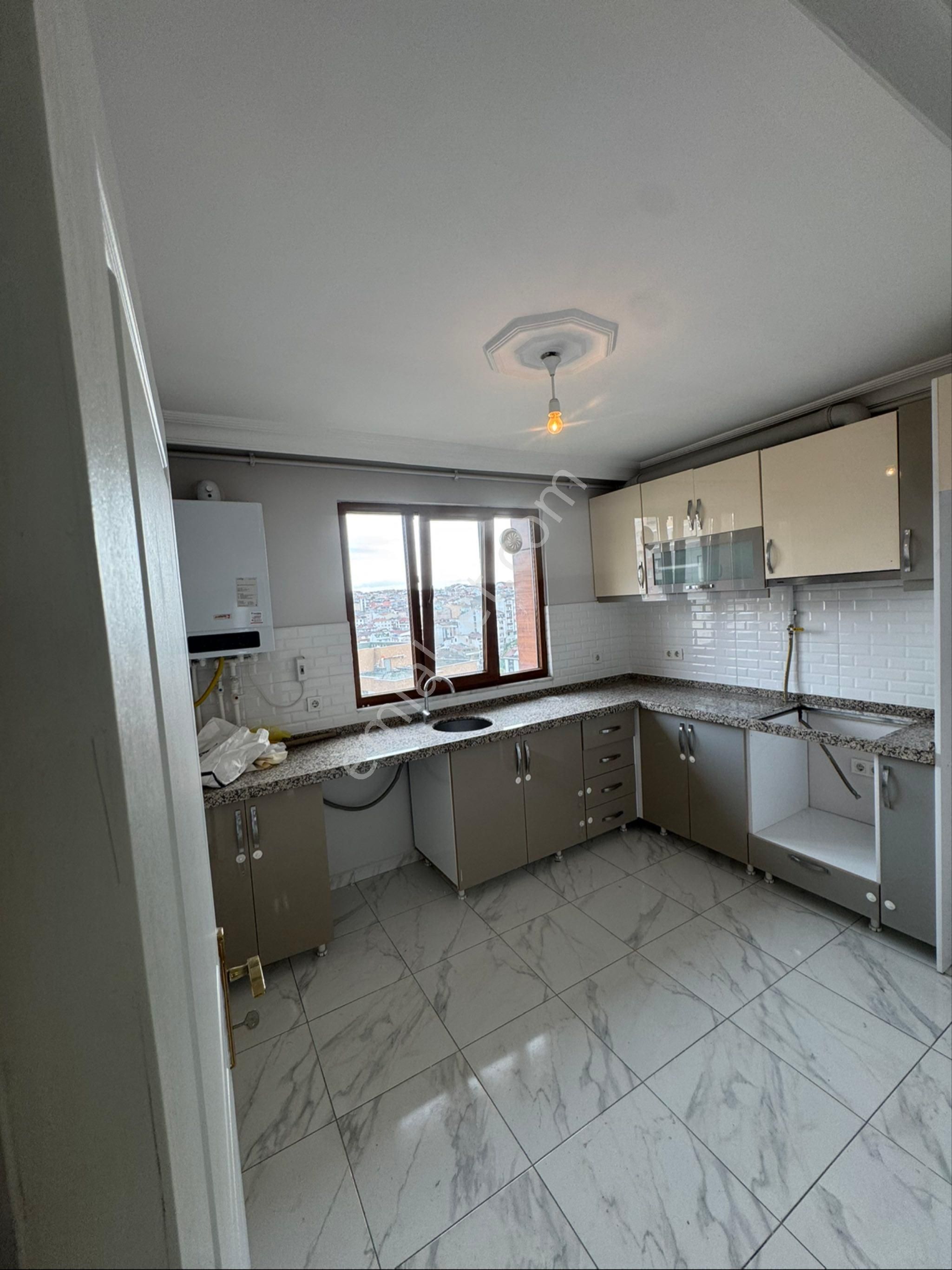 Çözüm Gayrimenkulden 3+2 170m2 Harika Haliç Manzaralı Dublex - Görsel 11