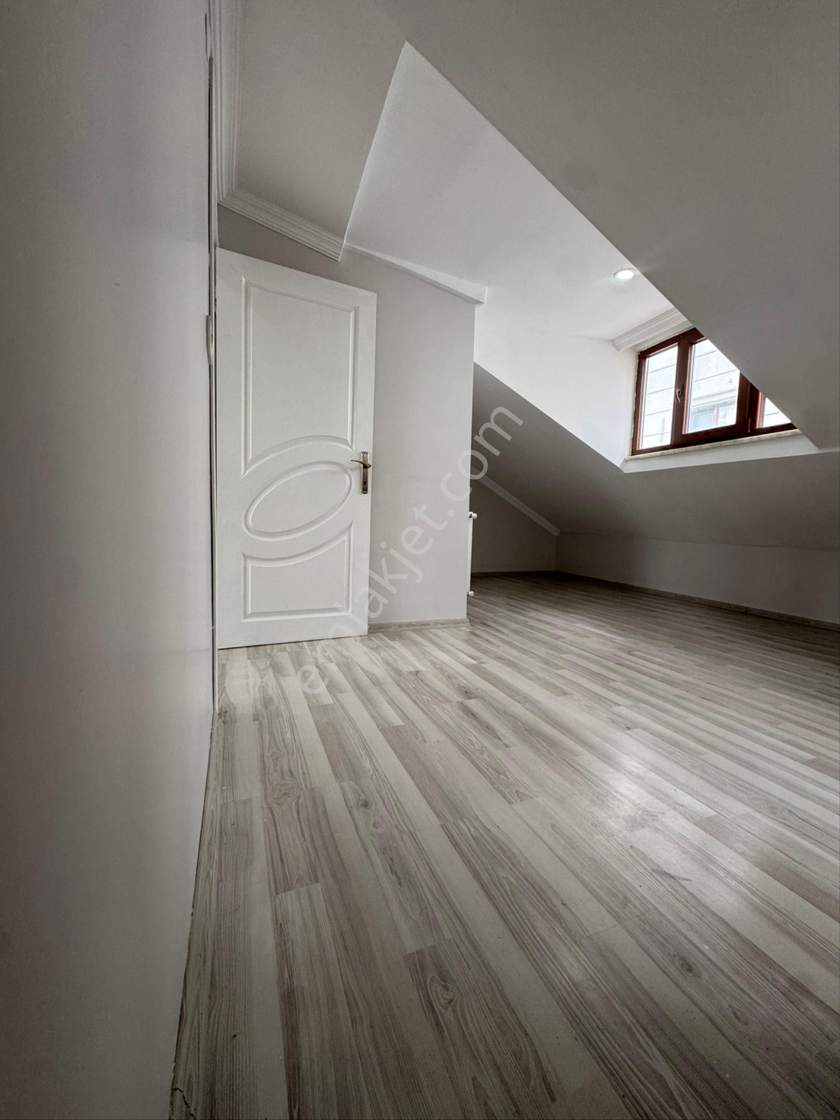 Çözüm Gayrimenkulden 3+2 170m2 Harika Haliç Manzaralı Dublex - Görsel 26