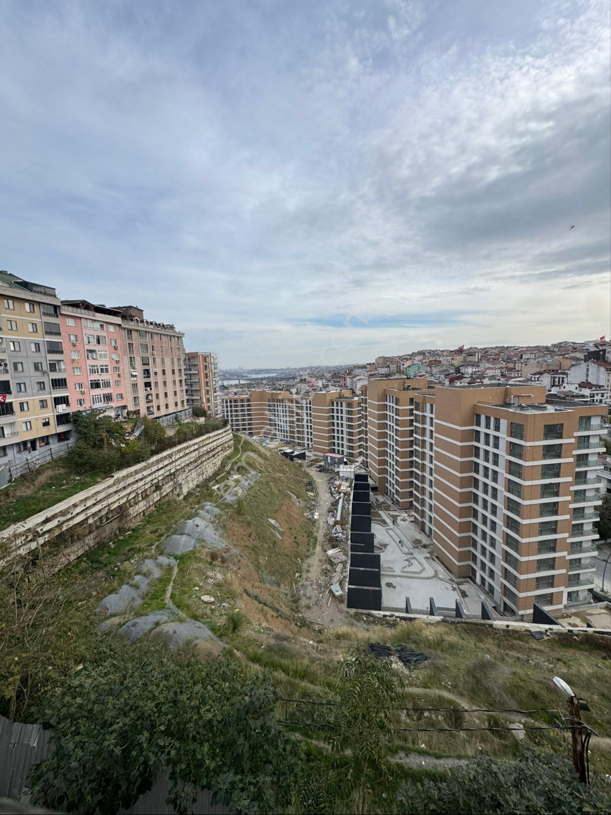 Çözüm Gayrimenkulden 3+2 170m2 Harika Haliç Manzaralı Dublex - Görsel 23