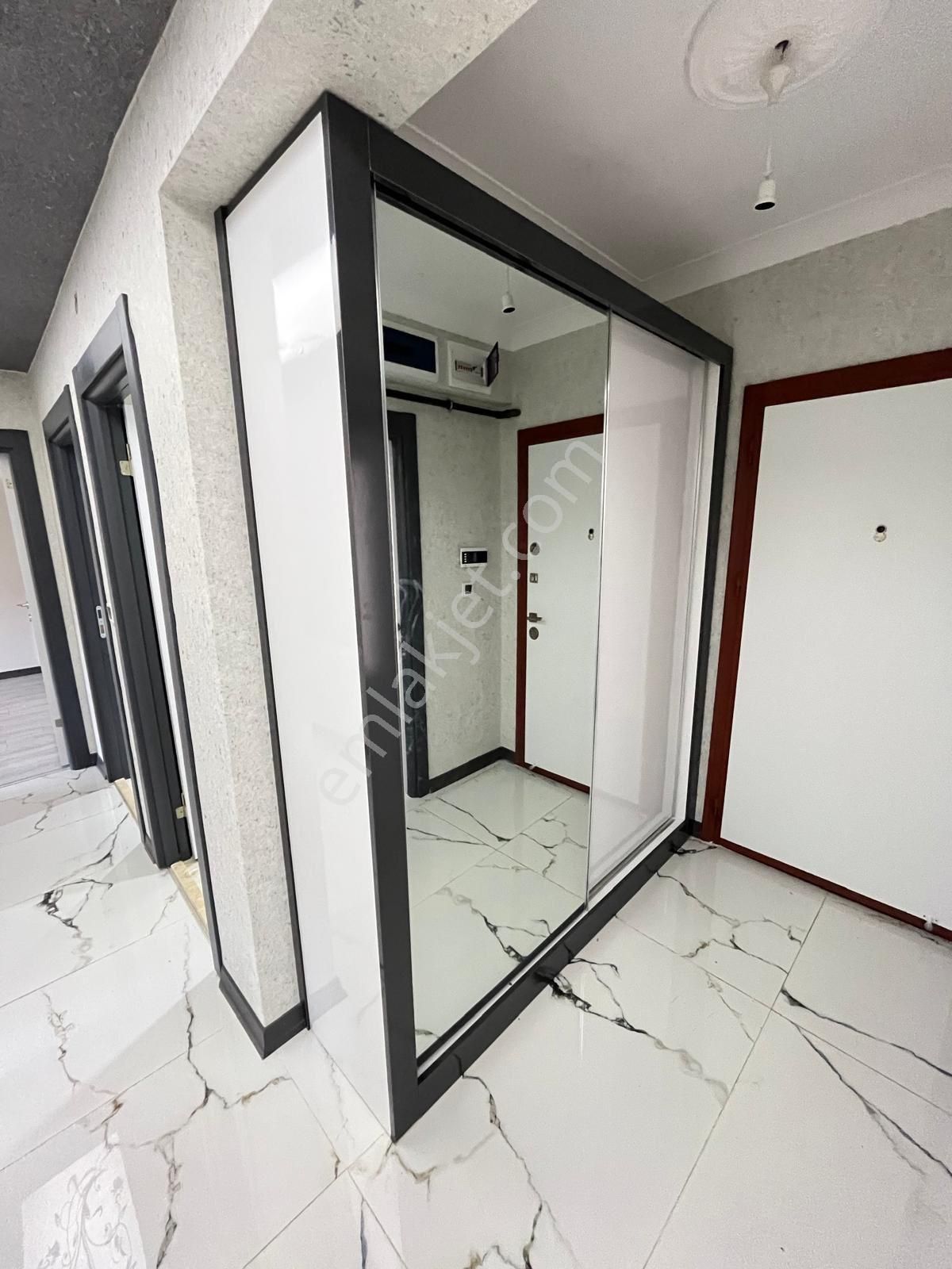 Mülk Emlak Ofisinden 3+1 110 M2 Emsallerine Göre Hesaplı Yılın Son Fırsat Dairesi İlk Gelen Alır - Görsel 9