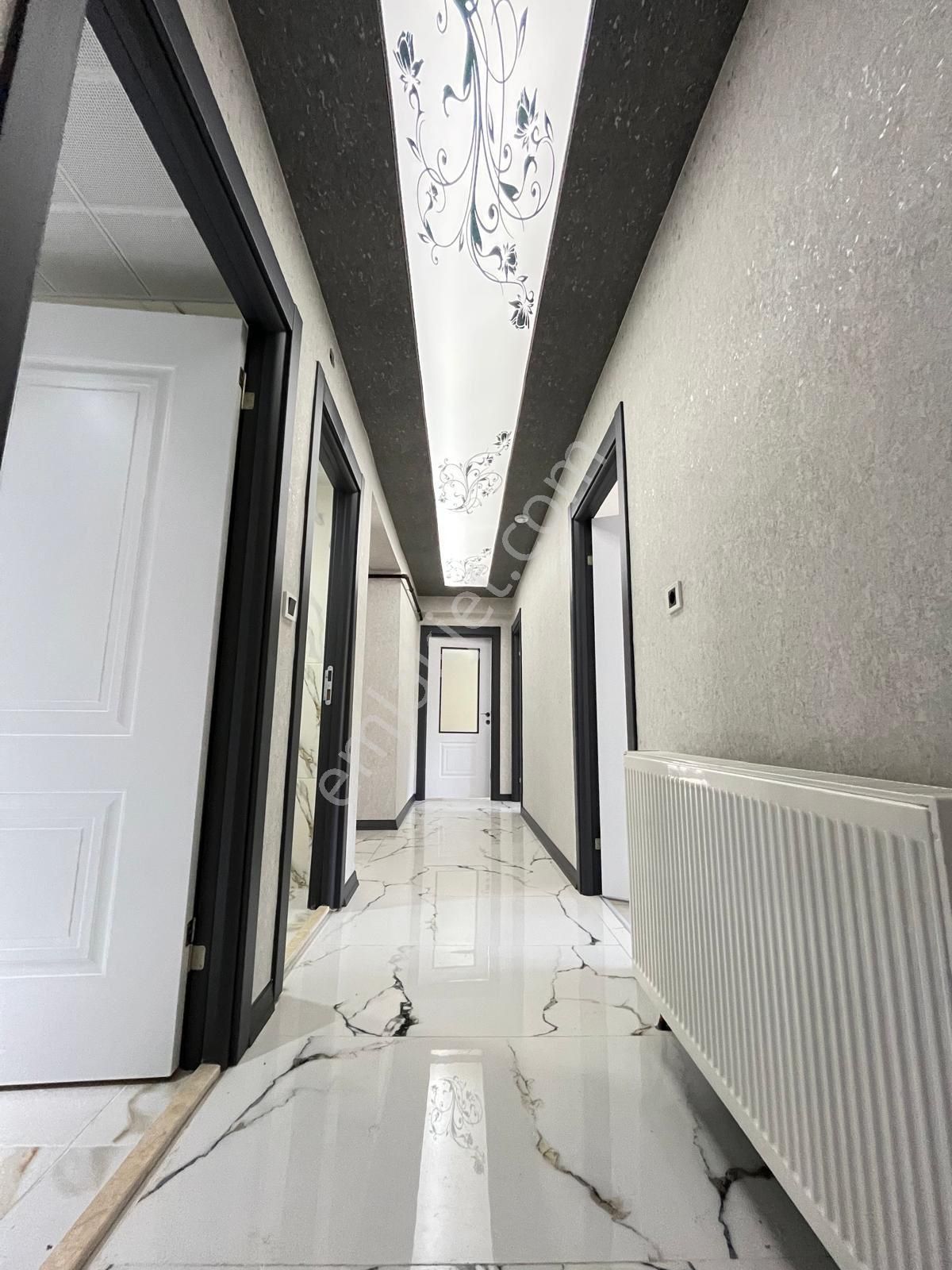 Mülk Emlak Ofisinden 3+1 110 M2 Emsallerine Göre Hesaplı Yılın Son Fırsat Dairesi İlk Gelen Alır - Görsel 12