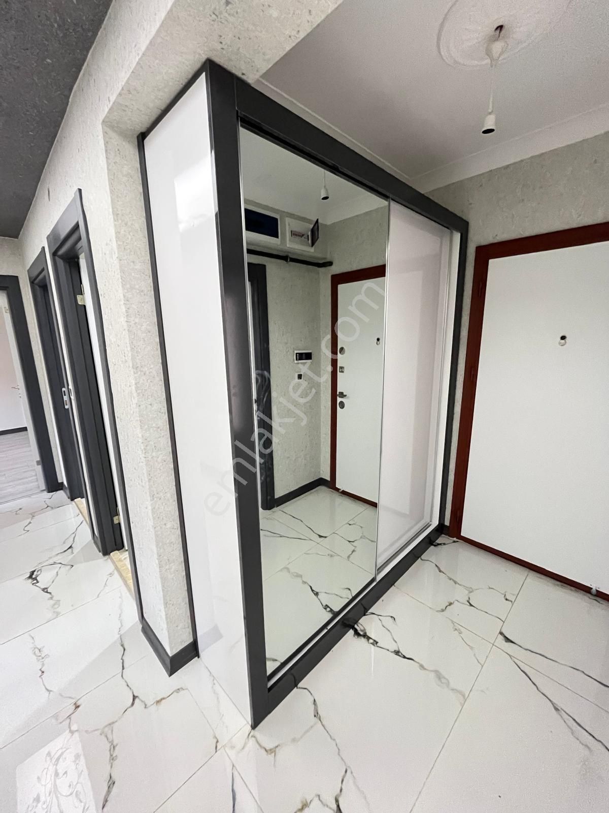 Mülk Emlak Ofisinden 3+1 110 M2 Emsallerine Göre Hesaplı Yılın Son Fırsat Dairesi İlk Gelen Alır - Görsel 26