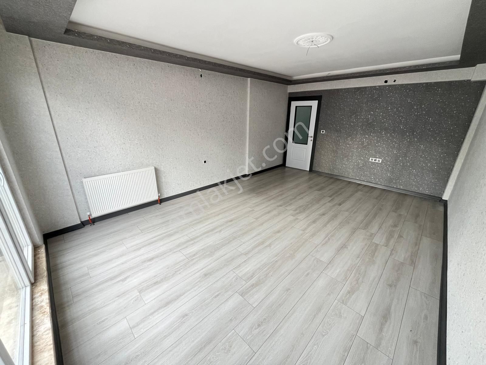 Mülk Emlak Ofisinden 3+1 110 M2 Emsallerine Göre Hesaplı Yılın Son Fırsat Dairesi İlk Gelen Alır - Görsel 20