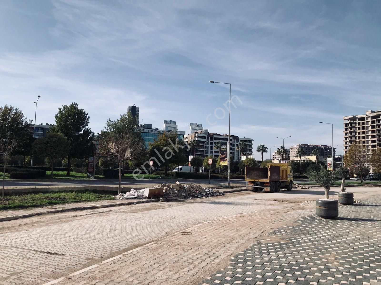 Bayraklı Aliya İzzet Begoviç Caddesi Üzeri Kiralık Sıfır Dükkan - Görsel 17