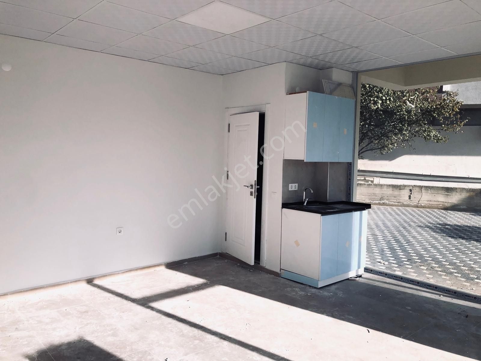 Bayraklı Aliya İzzet Begoviç Caddesi Üzeri Kiralık Sıfır Dükkan - Görsel 19