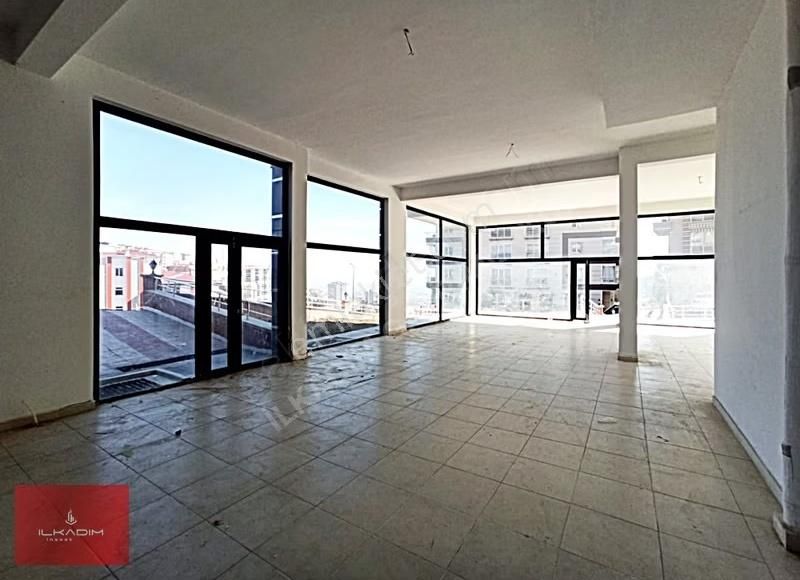 Sancaktepede 300m2 Zeminleri Ve Alt Yapısı Yapılı Kiralık Dükkan - Görsel 3