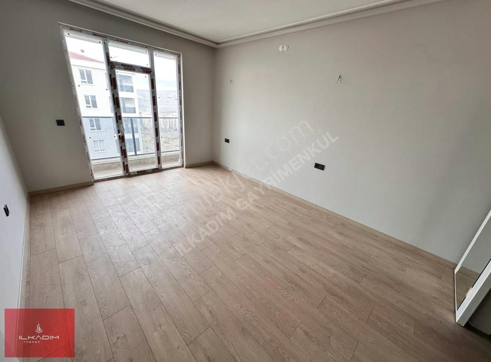 Yükseltepede Çift Bloklu Sitede Cadde Yakını Yerden Isıtmalı 4+1 - Görsel 6