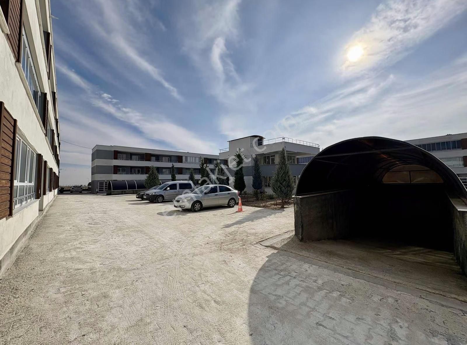 Özlem Yardımcı'dan Campüs City'de Eşyalı Kiralık 2+1 Daire - Görsel 2