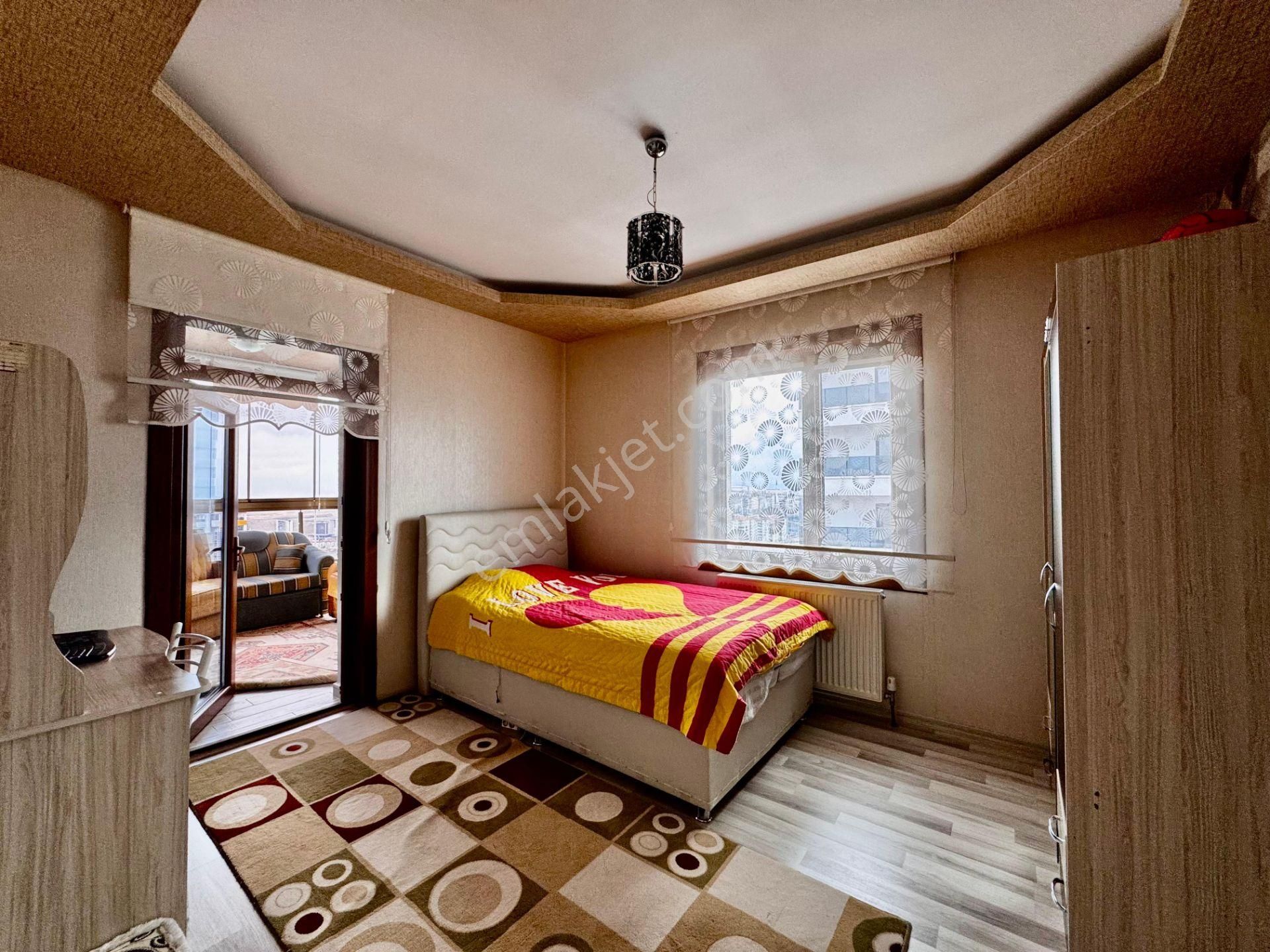 Kalecik Emlak'tan Lüx Sitede Çift Banyolu Kilerli Manzaralı 4+1 Daire - Görsel 12