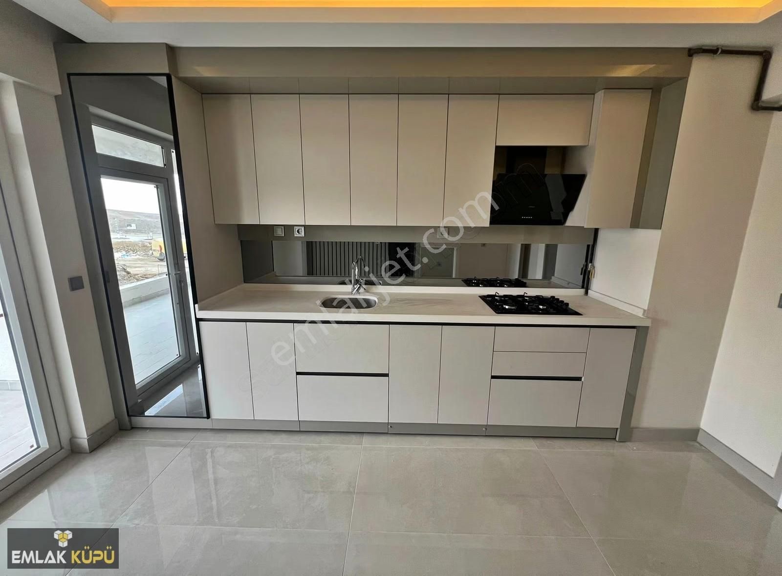Atayurt Mah. Satılık 3+1 Ara Katta Bağımsız Mutfaklı Daire