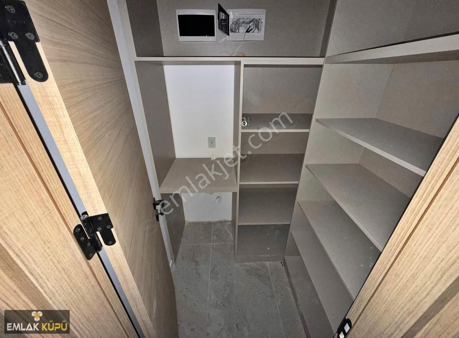 Ahi Mesut Mah. Satılık 3+1 E.bnayolu Merkezi Lokasyon Da Daire - Görsel 18