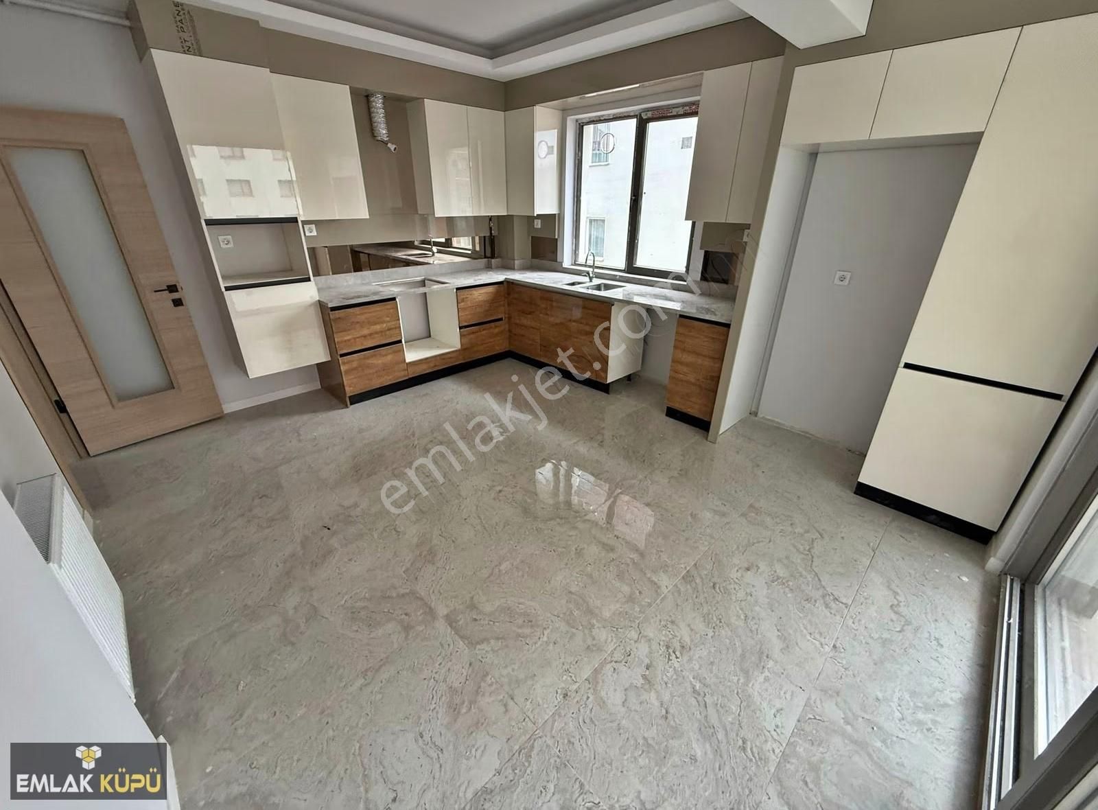 Ahi Mesut Mah. Satılık 3+1 E.bnayolu Merkezi Lokasyon Da Daire - Görsel 24