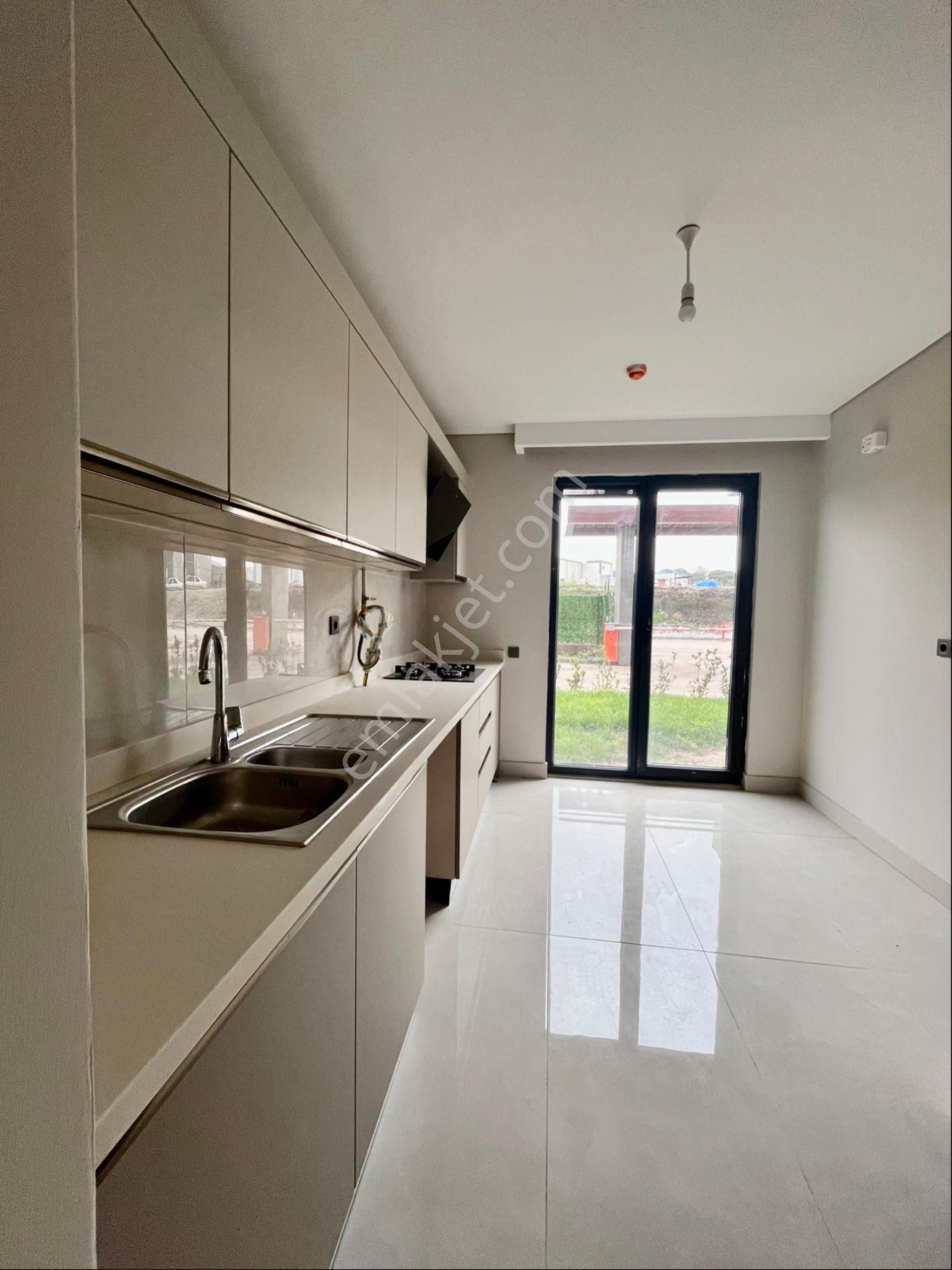 C21 Loca’dan Emlak Konutları 3 Cephe Bahçe Kullanımı Satılık 2+1 - Görsel 9