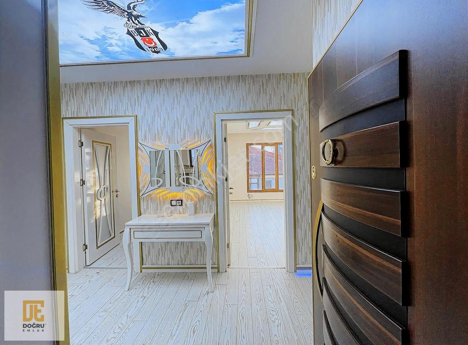 Doğru Emlak - Mithatpaşa'da Çok Özel 4+1 Kiralık Lüks Daire