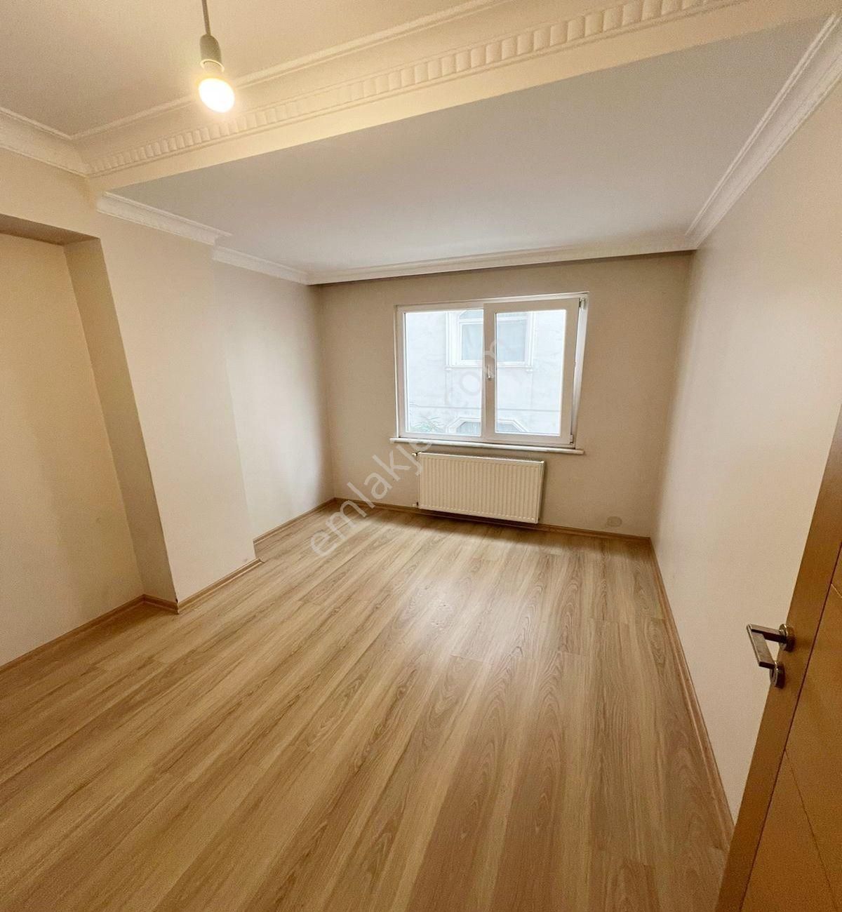 Avcılar Ormanlı Caddesine Yakın 2+1 Satılık Ara Kat Daire - Görsel 9