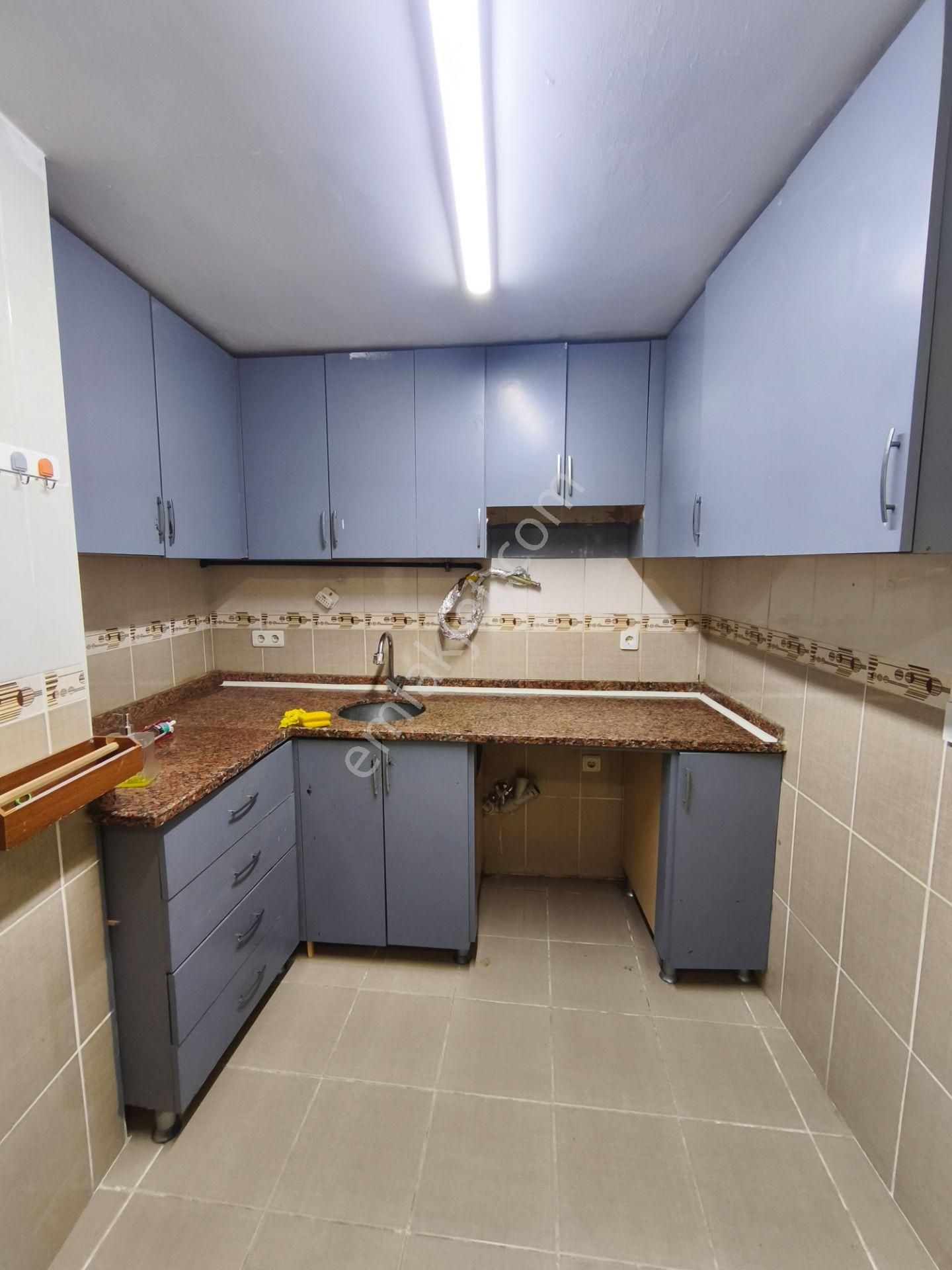 Eyüp Silahtar Da 2+1 / 85m2 / 2.kat / Kombili / Havadar / Geniş Mutfaklı / 15-16 Yıllık - Görsel 19