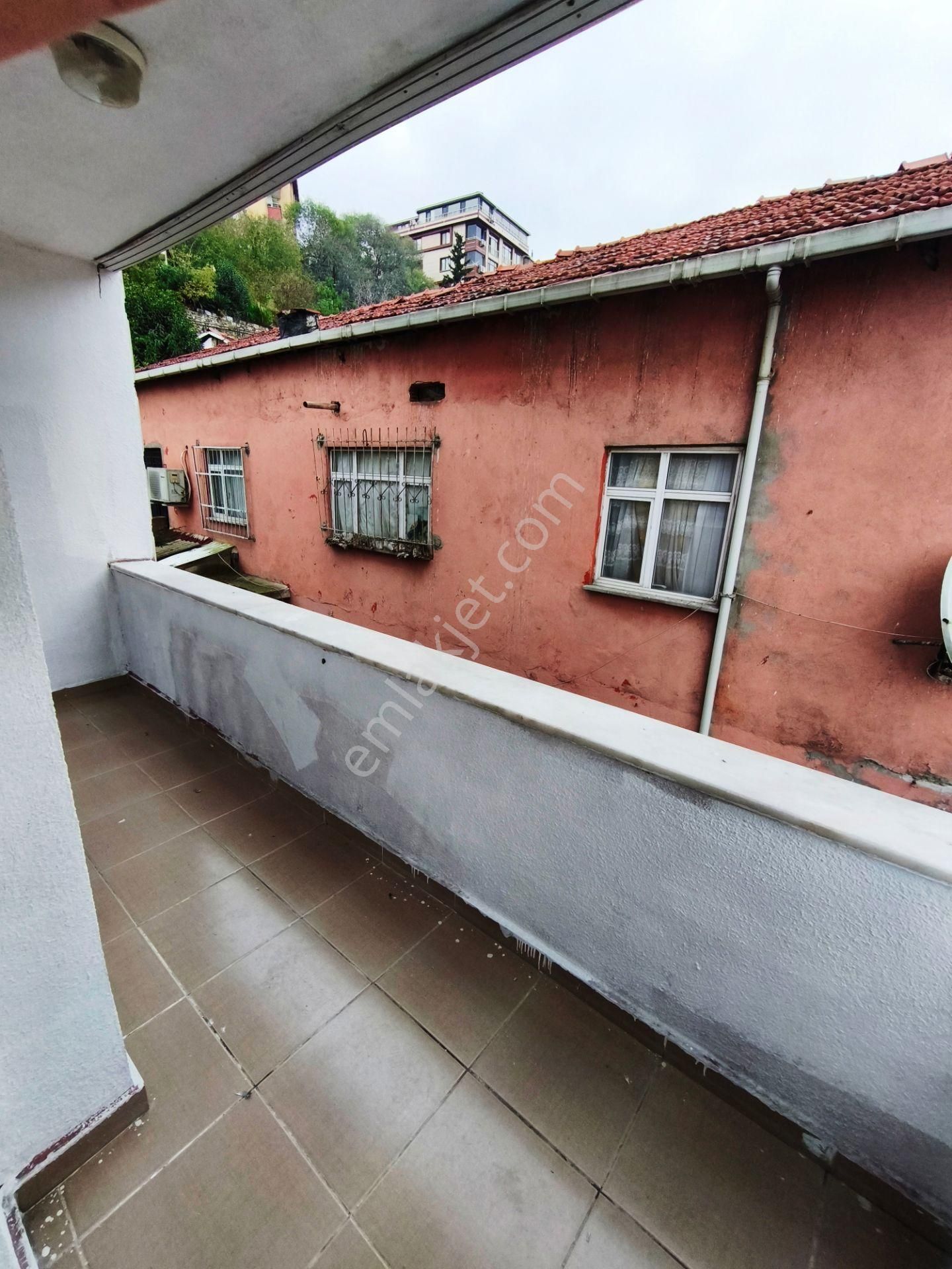 Eyüp Silahtar Da 2+1 / 85m2 / 2.kat / Kombili / Havadar / Geniş Mutfaklı / 15-16 Yıllık - Görsel 6