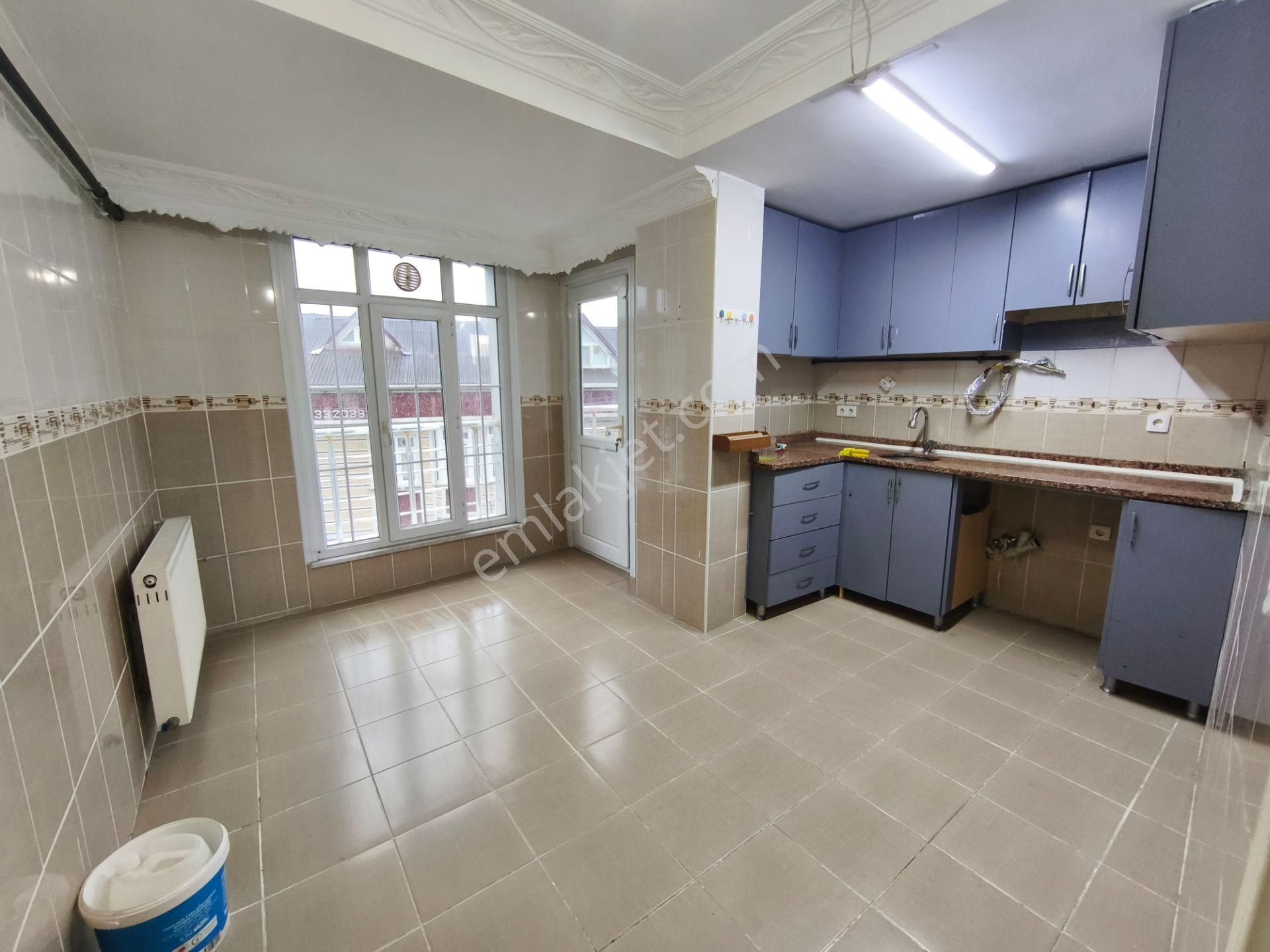 Eyüp Silahtar Da 2+1 / 85m2 / 2.kat / Kombili / Havadar / Geniş Mutfaklı / 15-16 Yıllık - Görsel 16