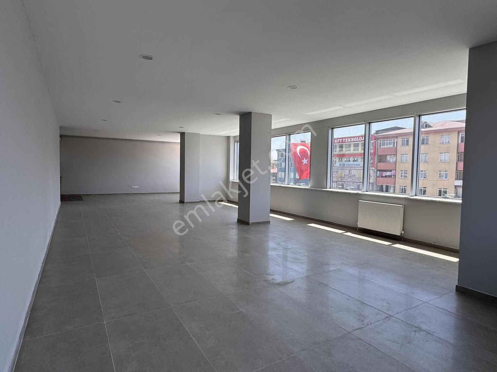 Sultanbeyli Aslan Plazada Prestijli Konumda Kiralık Ofisler - Görsel 9
