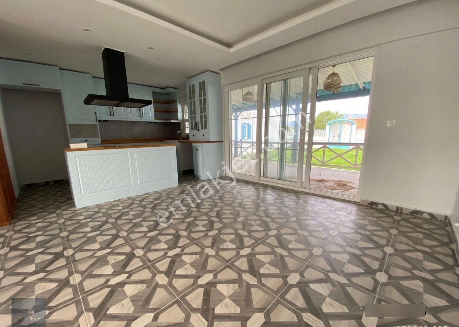 Mera Emlak Bostancıda Özel Tasarım 275m2 Arsa İçinde 4+1 Villa - Görsel 32