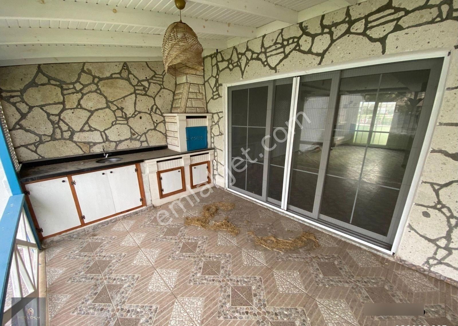 Mera Emlak Bostancıda Özel Tasarım 275m2 Arsa İçinde 4+1 Villa - Görsel 12