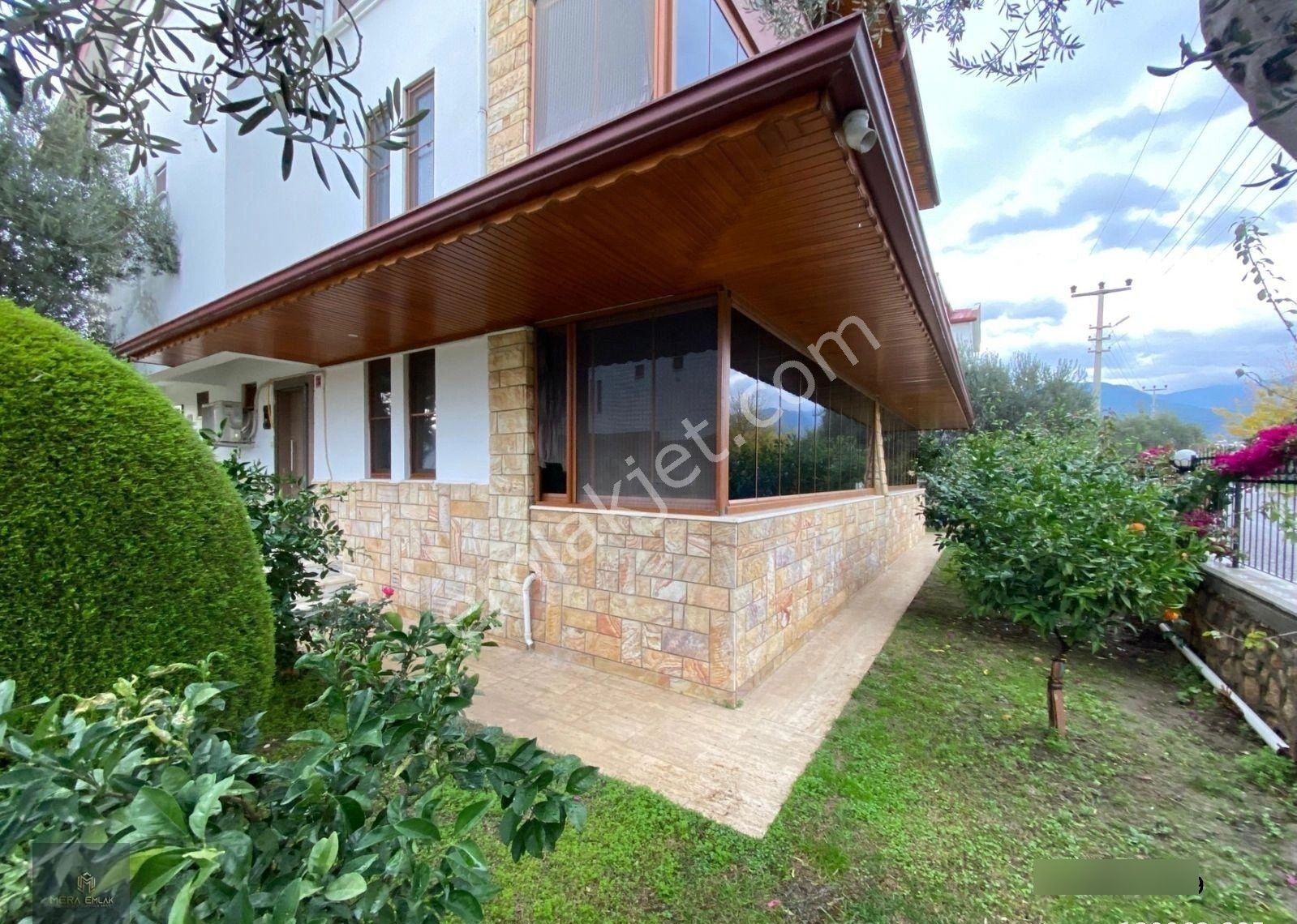 Mera Emlaktan Fenerde Havuzlu Sitede 3+1 200m2 Tripleks Villa - Görsel 31