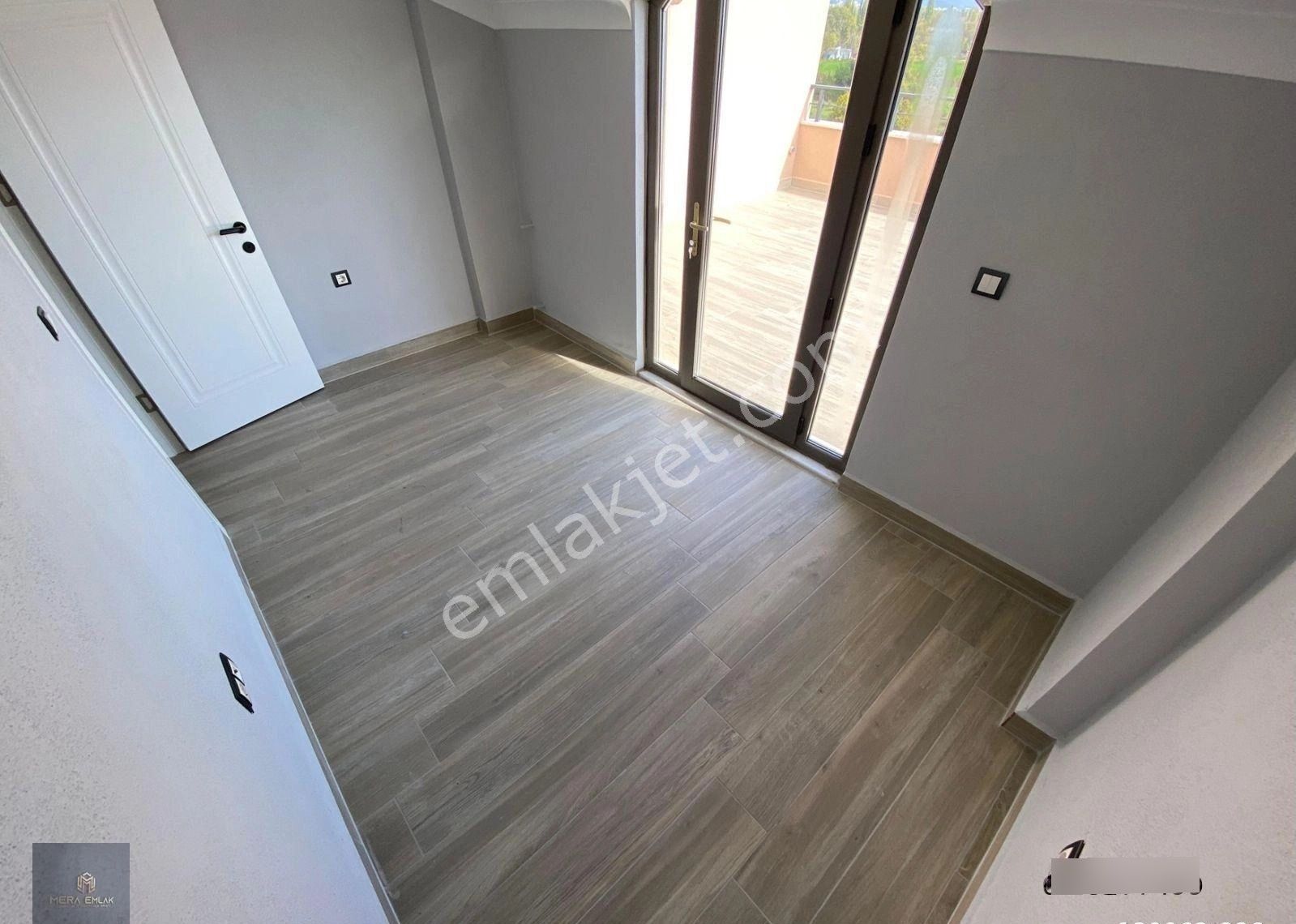 Mera Emlak & Altınkumda Teraslı Manzaralı 3+1 180m2 Dublex Daire - Görsel 5