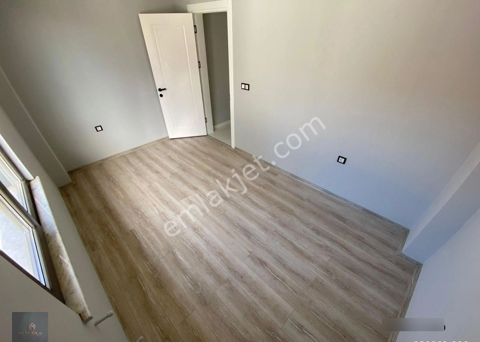Mera Emlak & Altınkumda Teraslı Manzaralı 3+1 180m2 Dublex Daire - Görsel 15