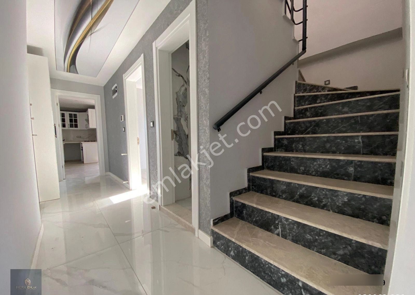 Mera Emlak & Altınkumda Teraslı Manzaralı 3+1 180m2 Dublex Daire - Görsel 33