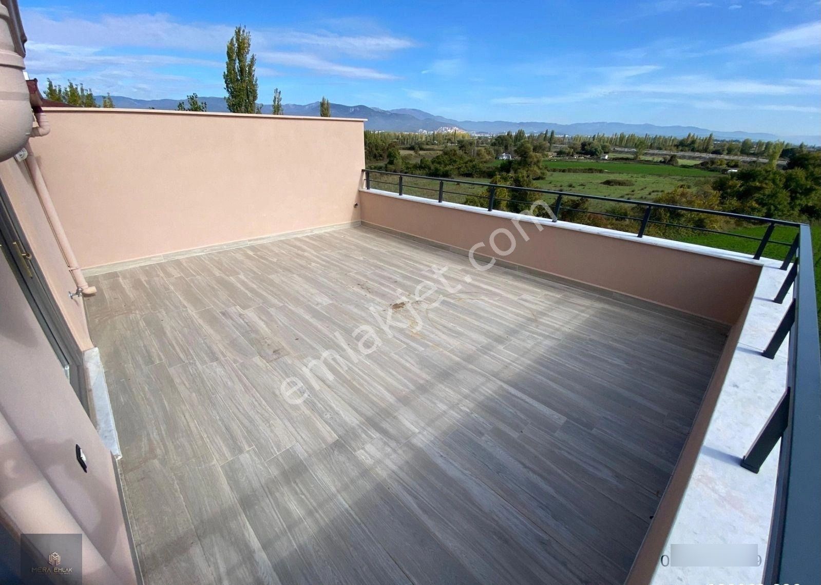 Mera Emlak & Altınkumda Teraslı Manzaralı 3+1 180m2 Dublex Daire