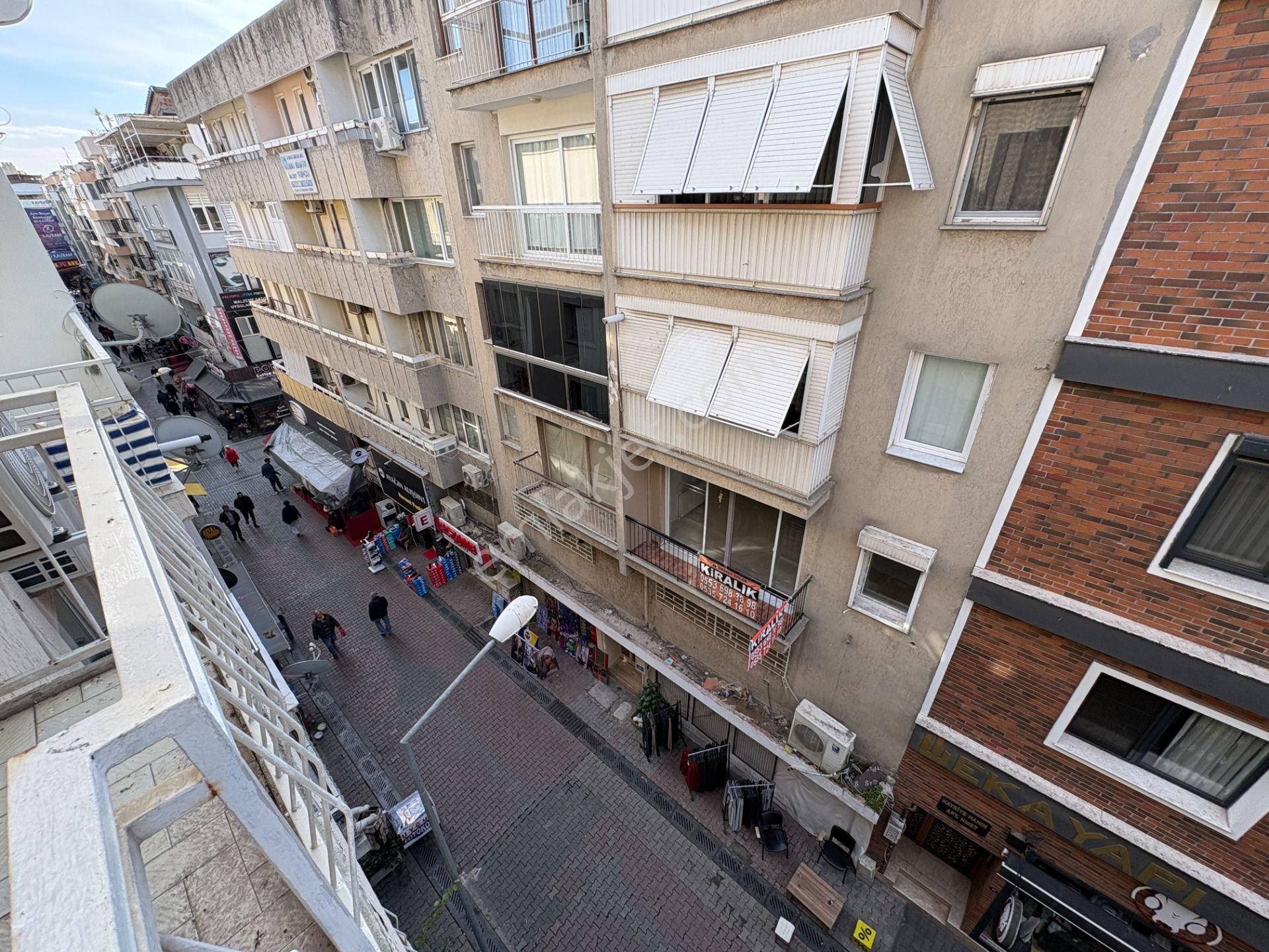 Karşıyaka Çarşısı İzban Yakını, Asansörlü İşhanında Kiralık Ofis - Görsel 10