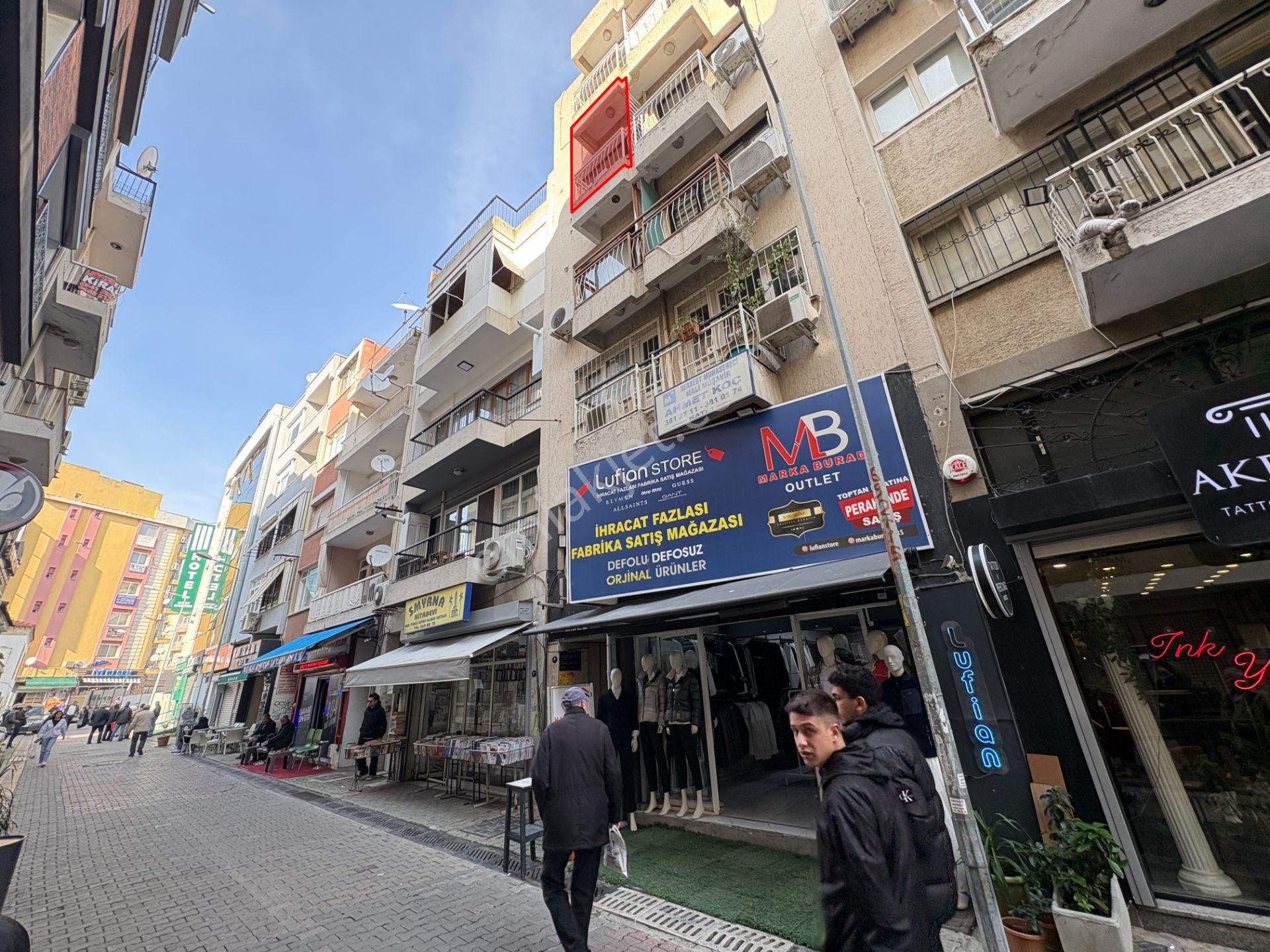 Karşıyaka Çarşısı İzban Yakını, Asansörlü İşhanında Kiralık Ofis