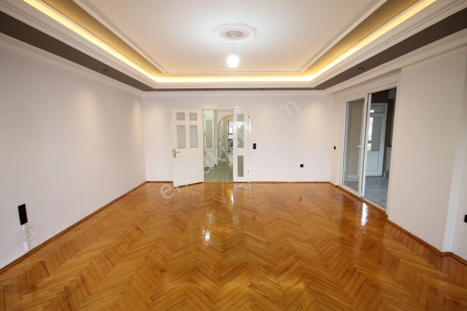 Alanya / Saray Mahallesi 3+1 Geniş Ayrı Mutfak Daire - Görsel 27