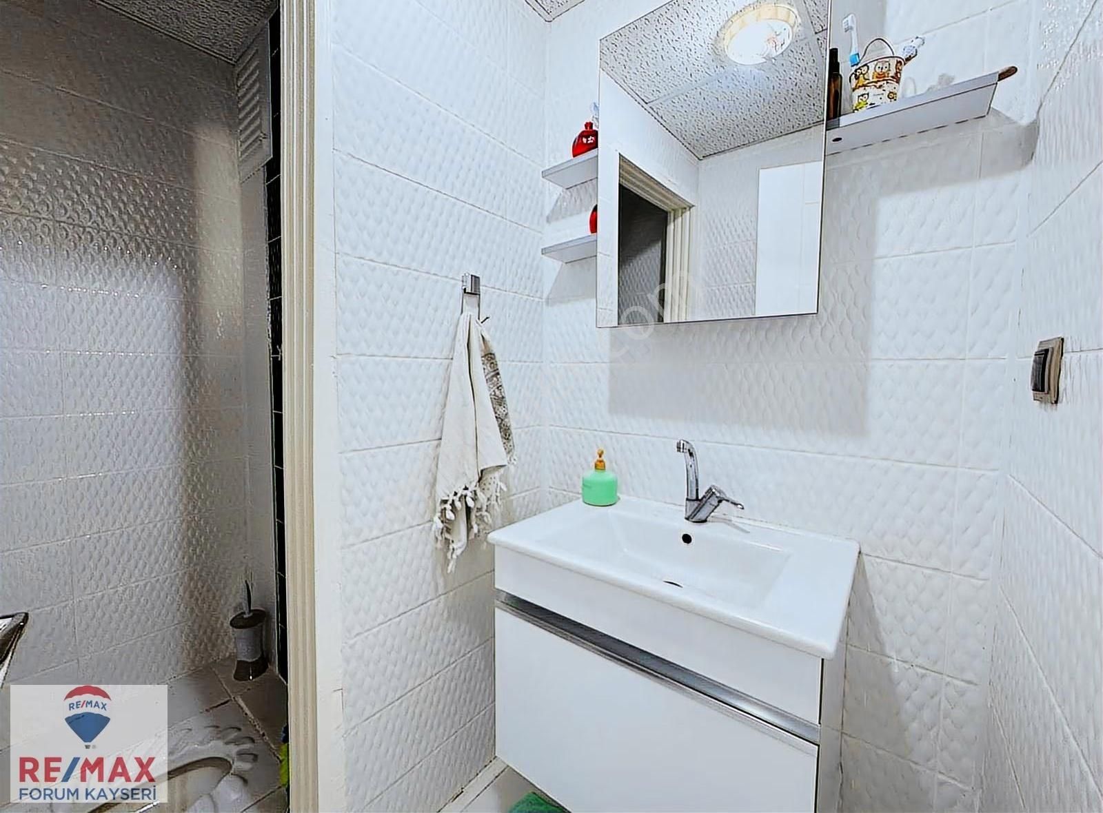 Talas Papatya Caddesi Üzerinde Satılık 3+1 Daire - Görsel 31