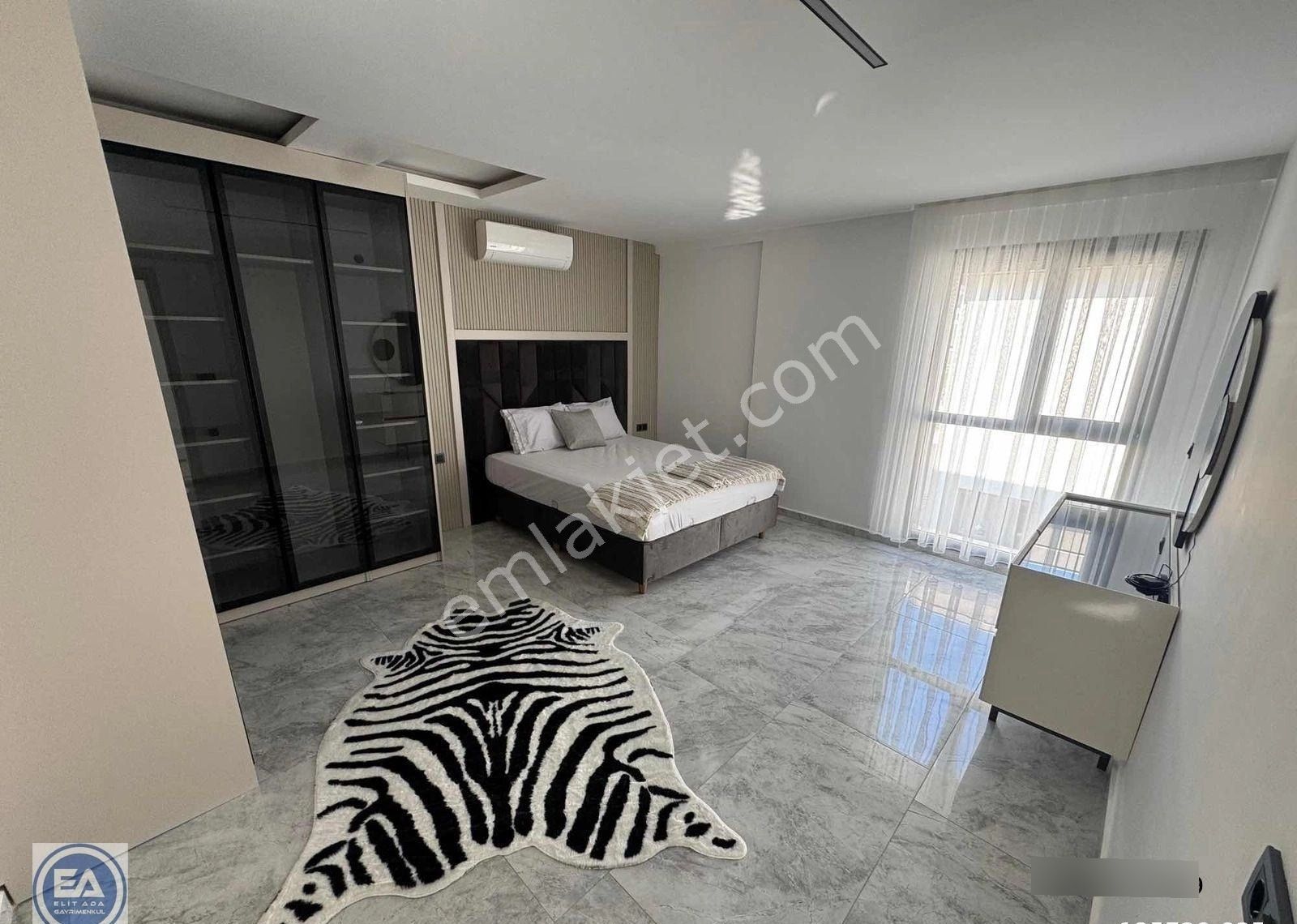 Kuşadası Davutlar Sahilinde Özel Havuzlu Denize Yakın 4+1 - Görsel 13