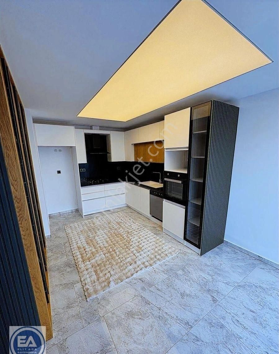 Kuşadası Davutlar Sahilinde Özel Havuzlu Denize Yakın 4+1 - Görsel 9