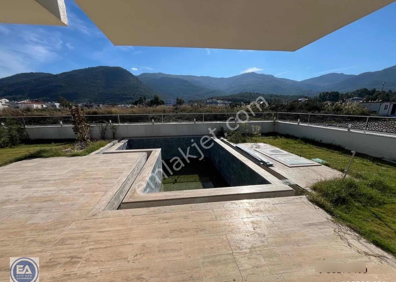 Kuşadası Satılık Güzelçamlıda 3+1 Müstakil Havuzlu Villalı - Görsel 18