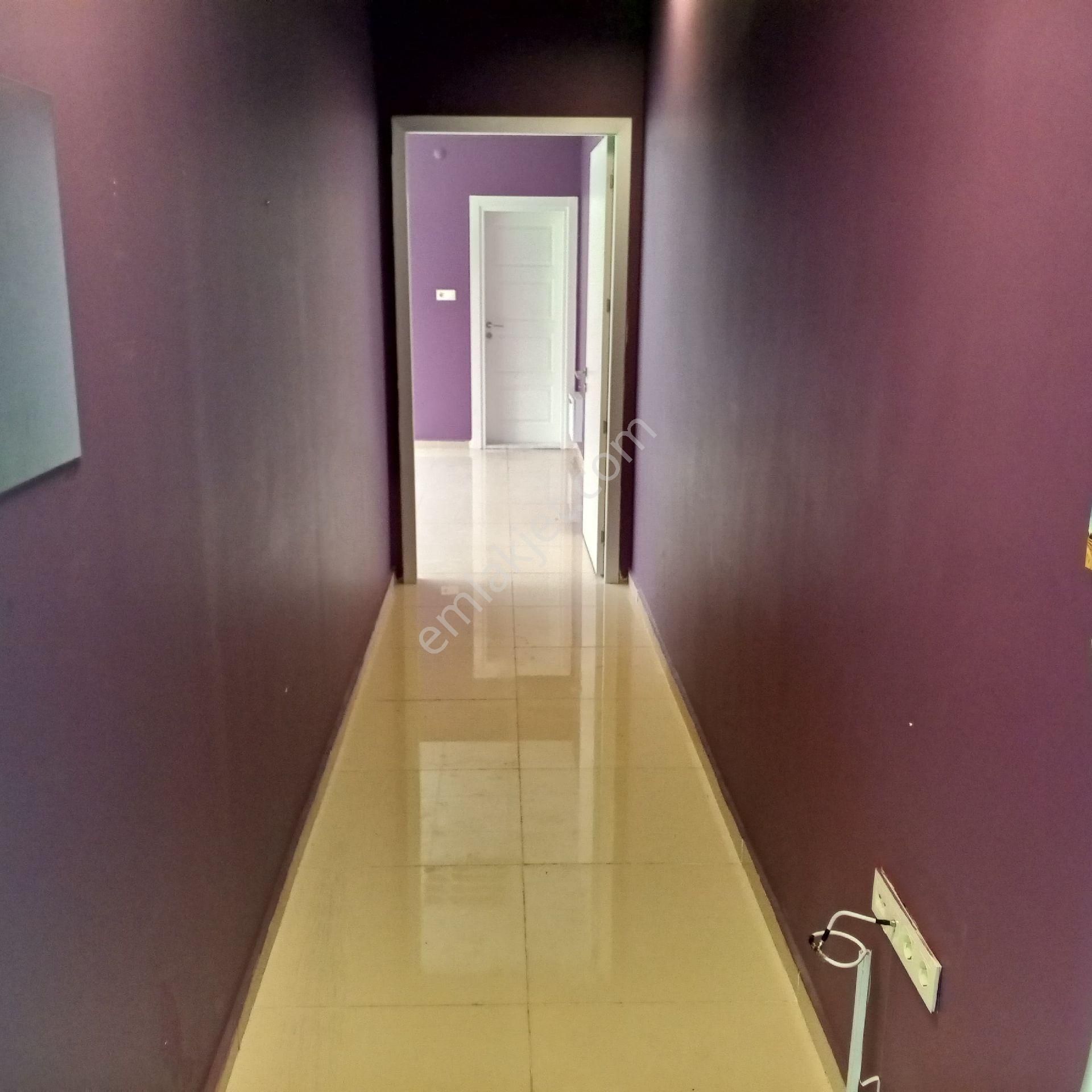 Şenol Gayrimenkul'den Yarımcapark İş Merkezinde Kiralık Dükkan - Görsel 10